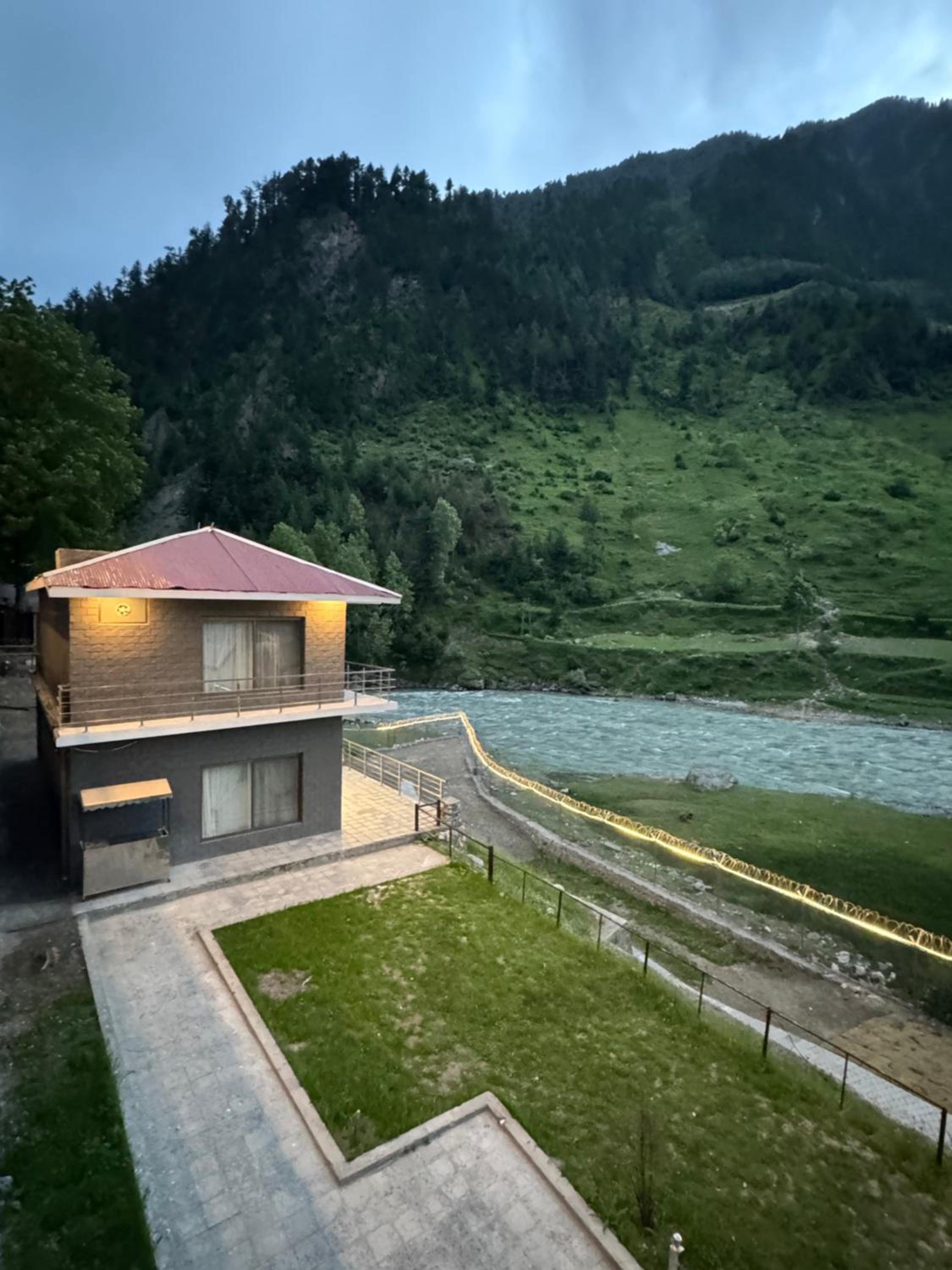 Walnut Riverside Resort view 5