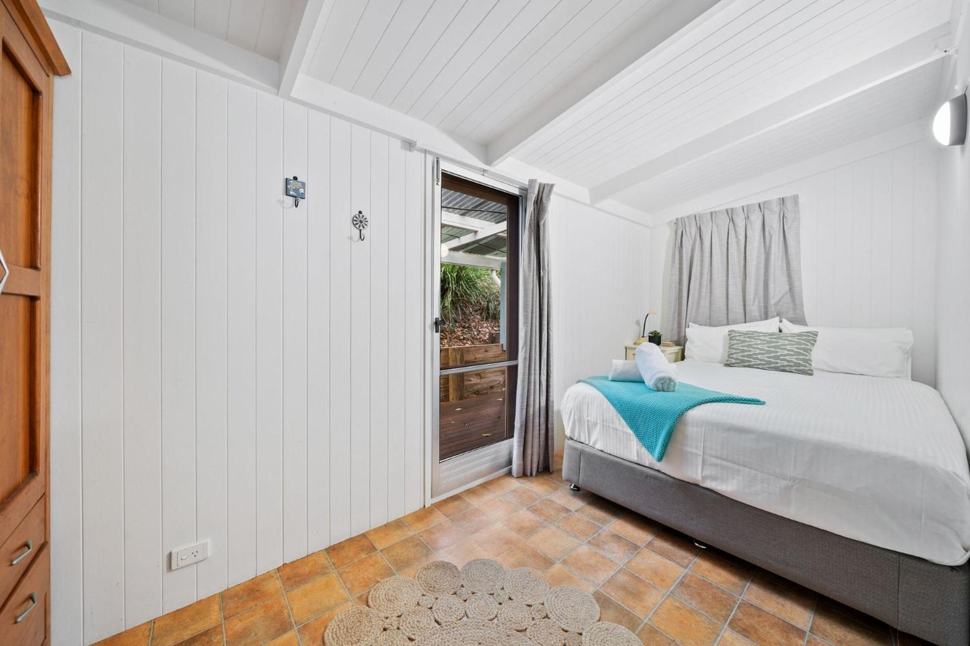 Beach Echoes by Discover Stradbroke
