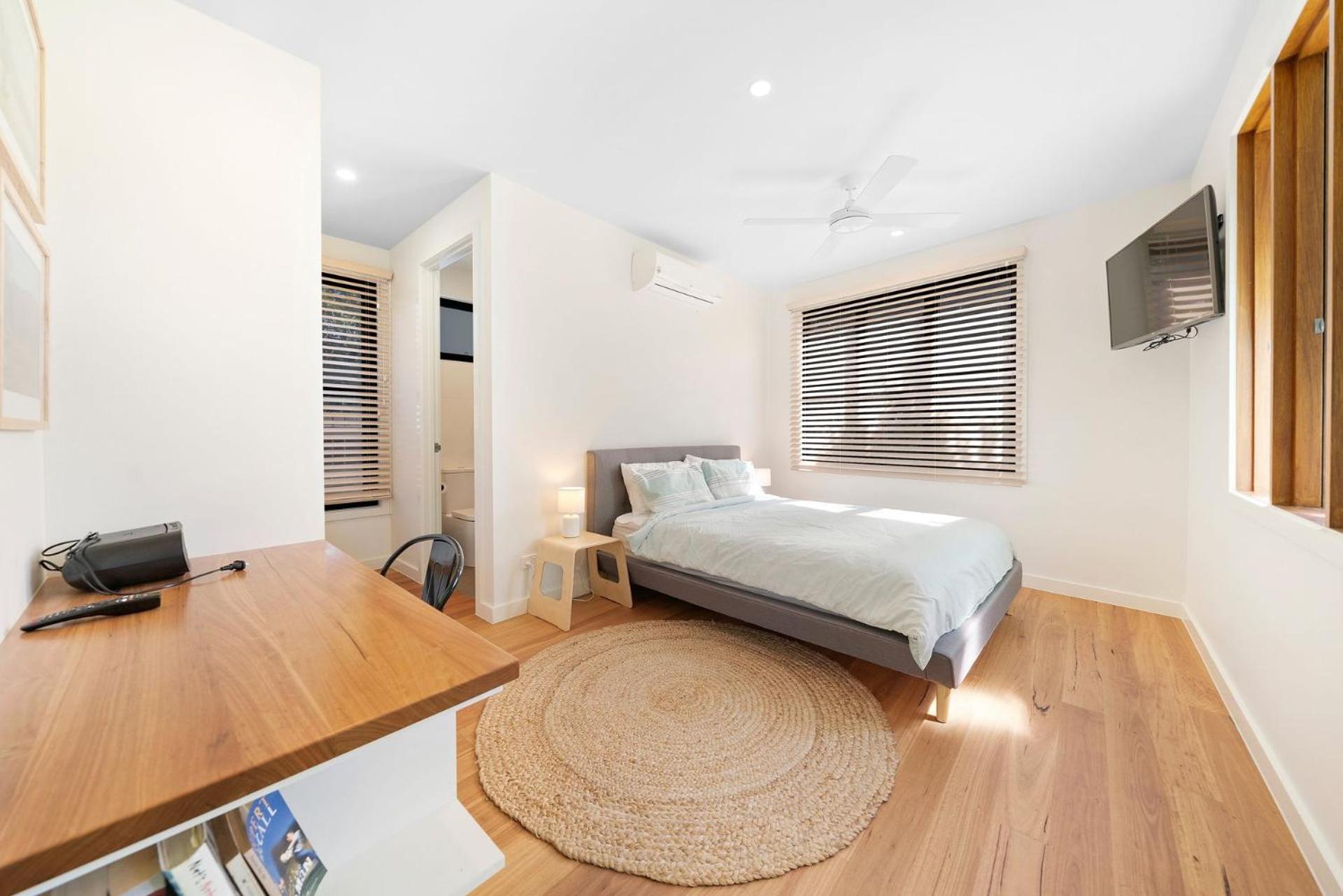 Gabura by Discover Stradbroke