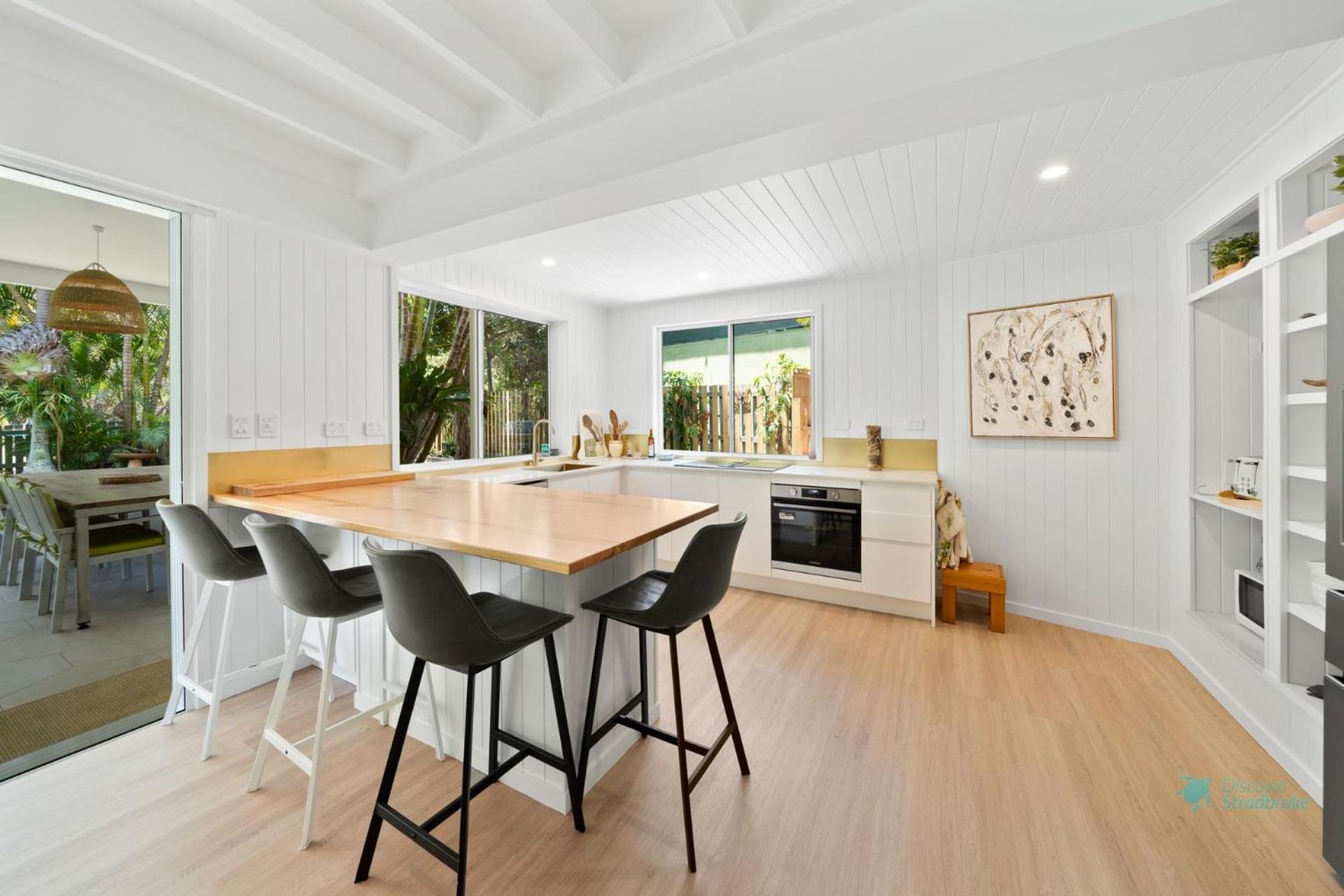 Home on Home by Discover Stradbroke