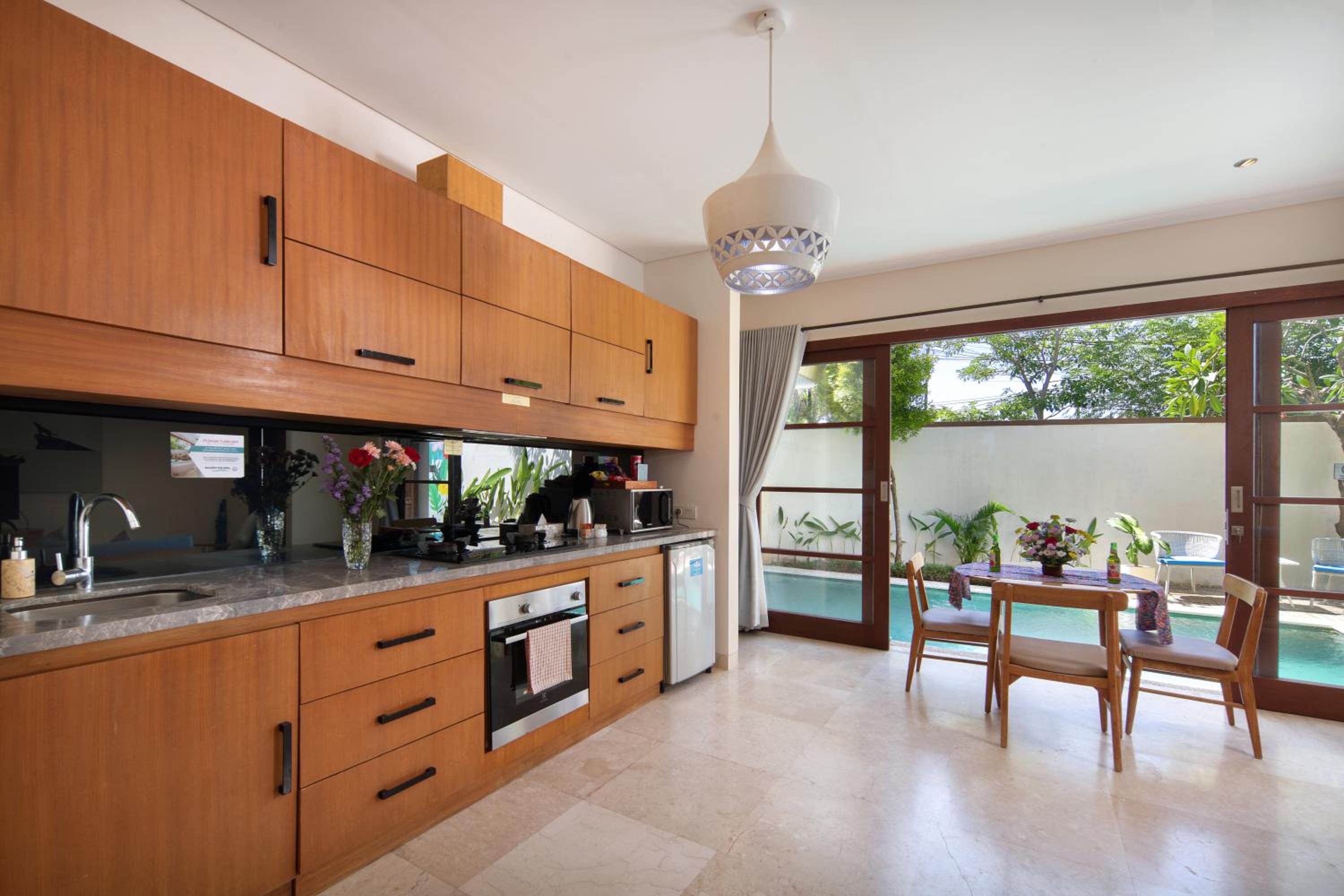 Beautiful Bali Villas - 6 mins walk to the beach