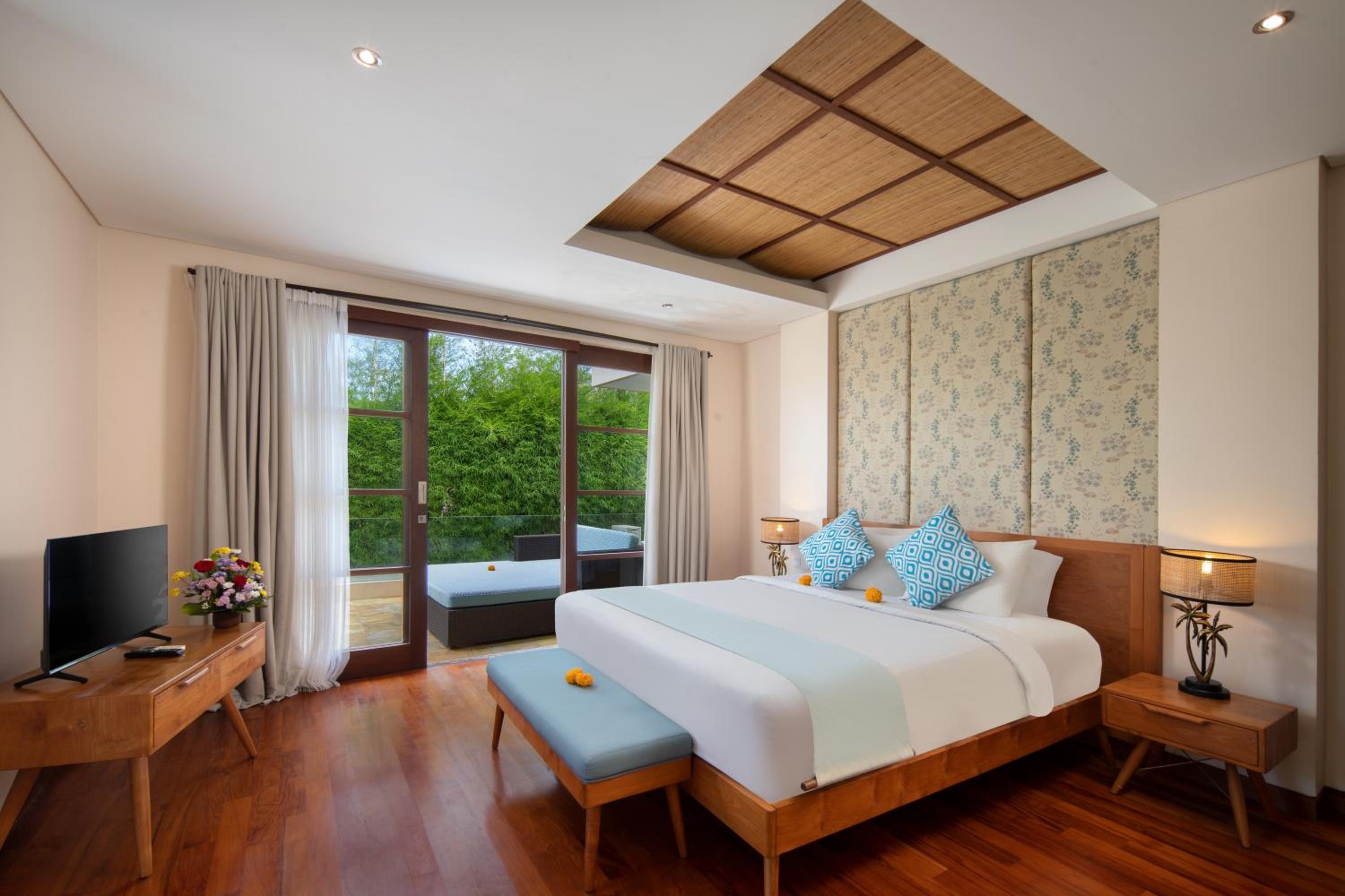 Beautiful Bali Villas - 6 mins walk to the beach