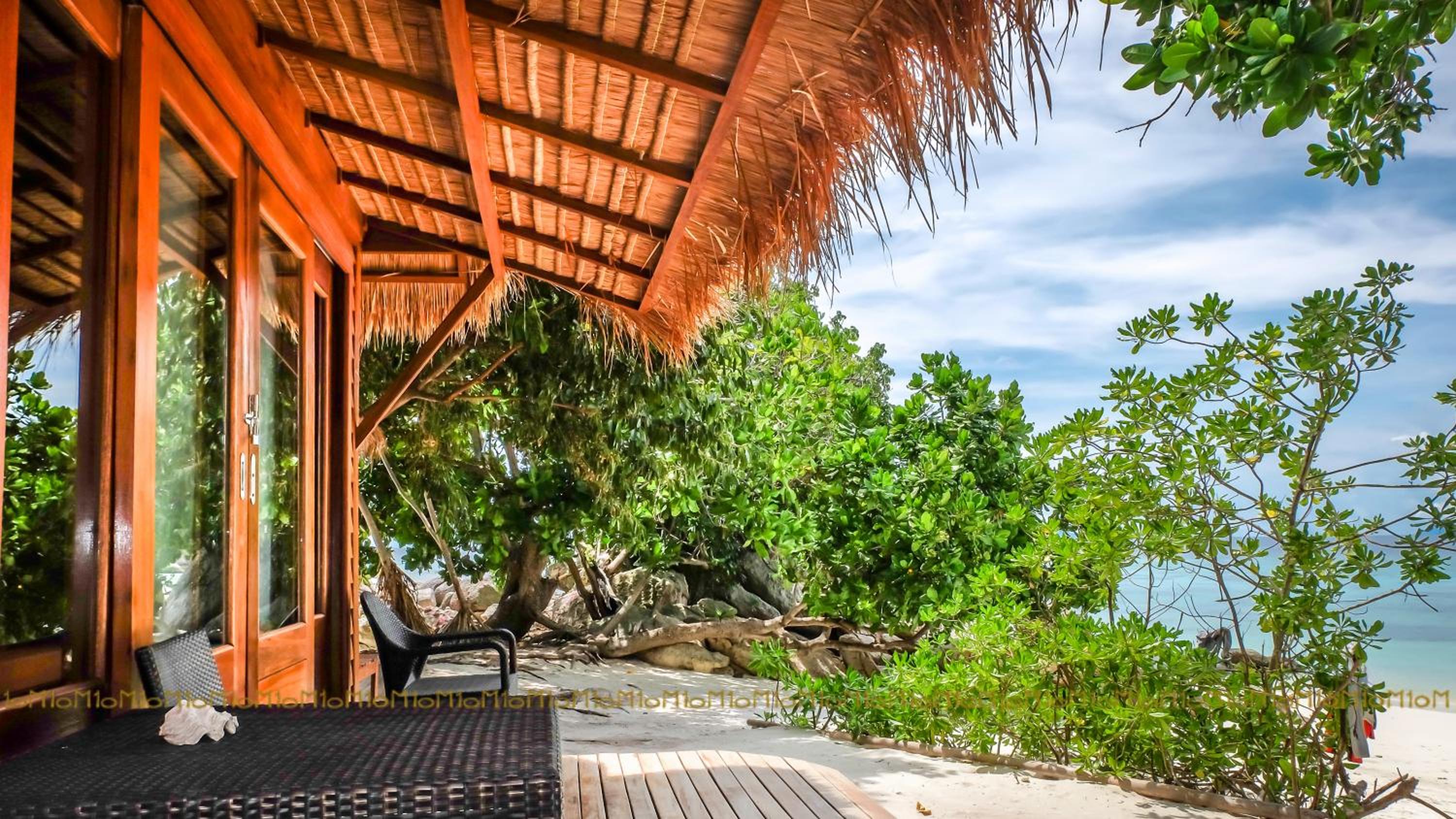 Ten Moons Lipe Resort