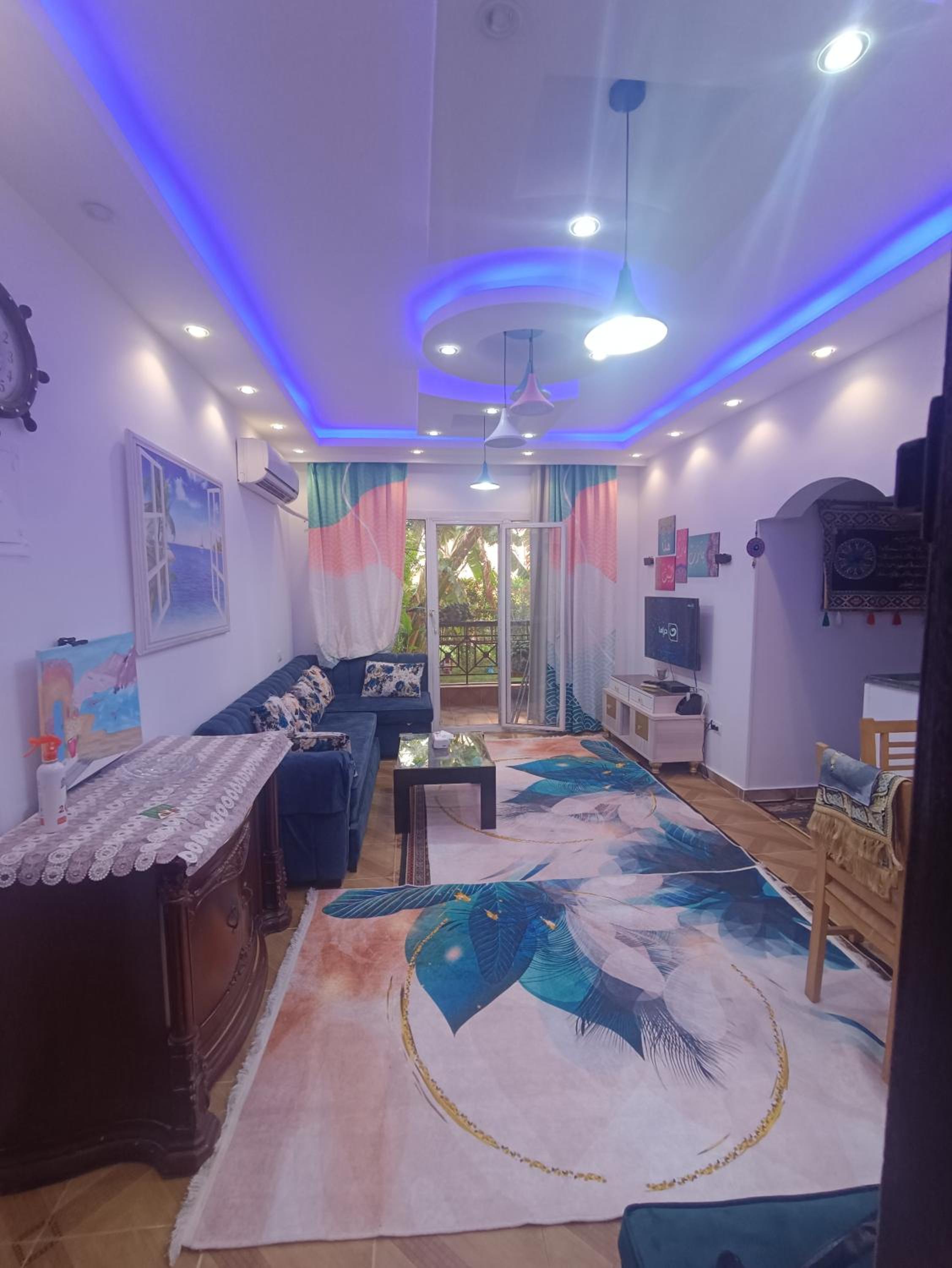 Family-only hotel apartment in Sheikh Zayed City view 3