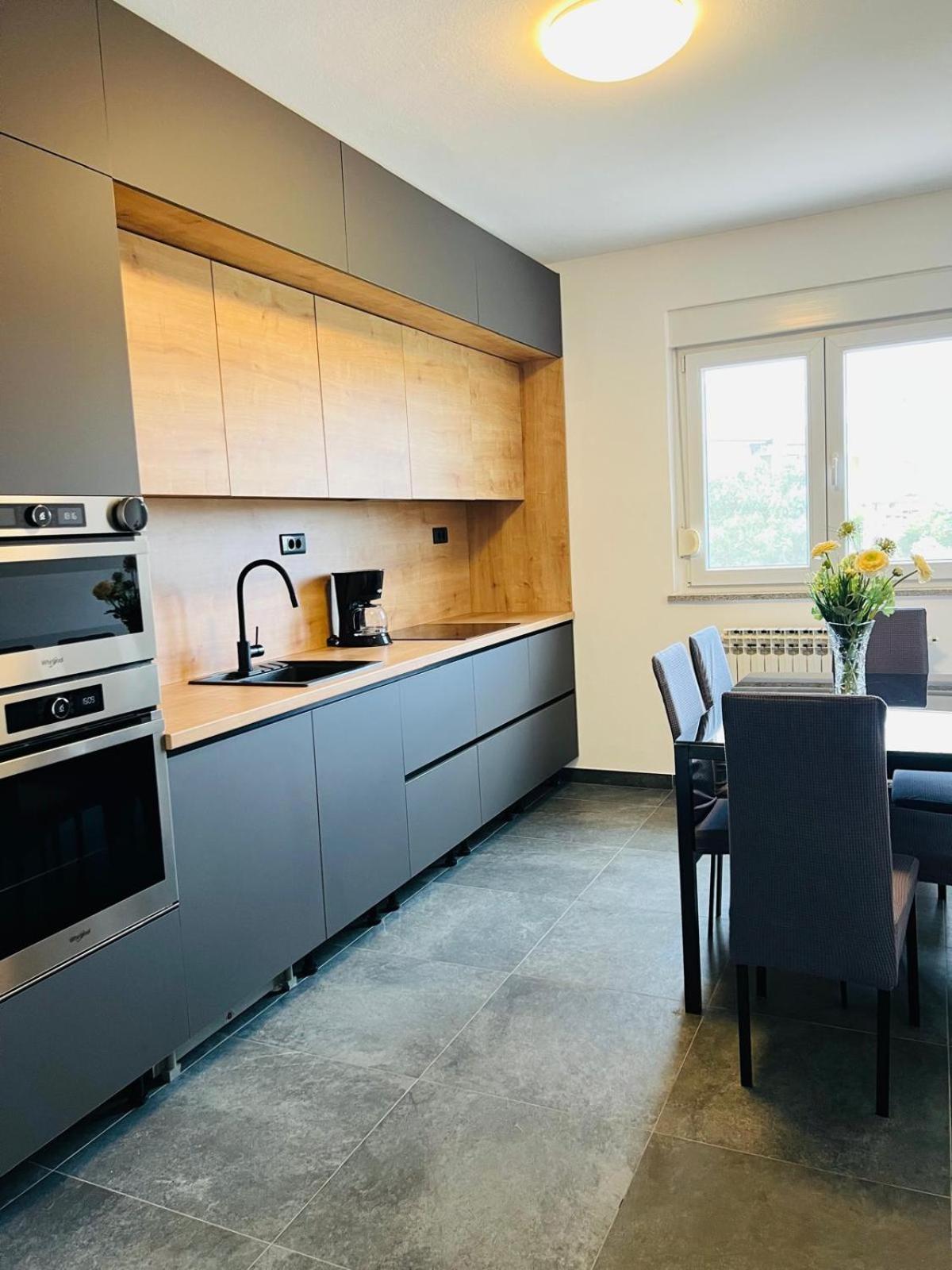 Apartman Lidija