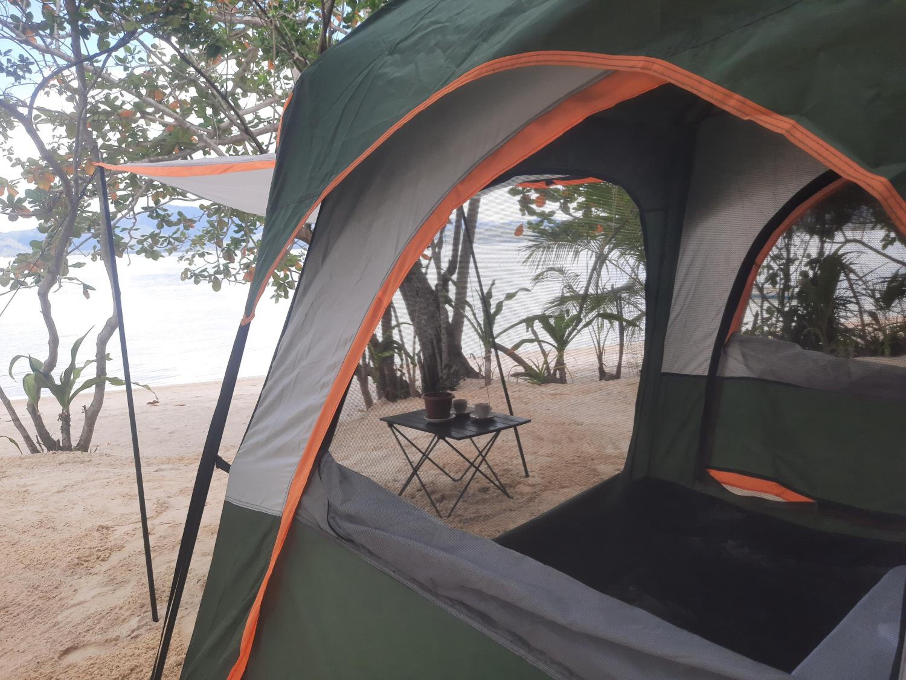 Dos Playa EcoCamp Daracoton Island view 5
