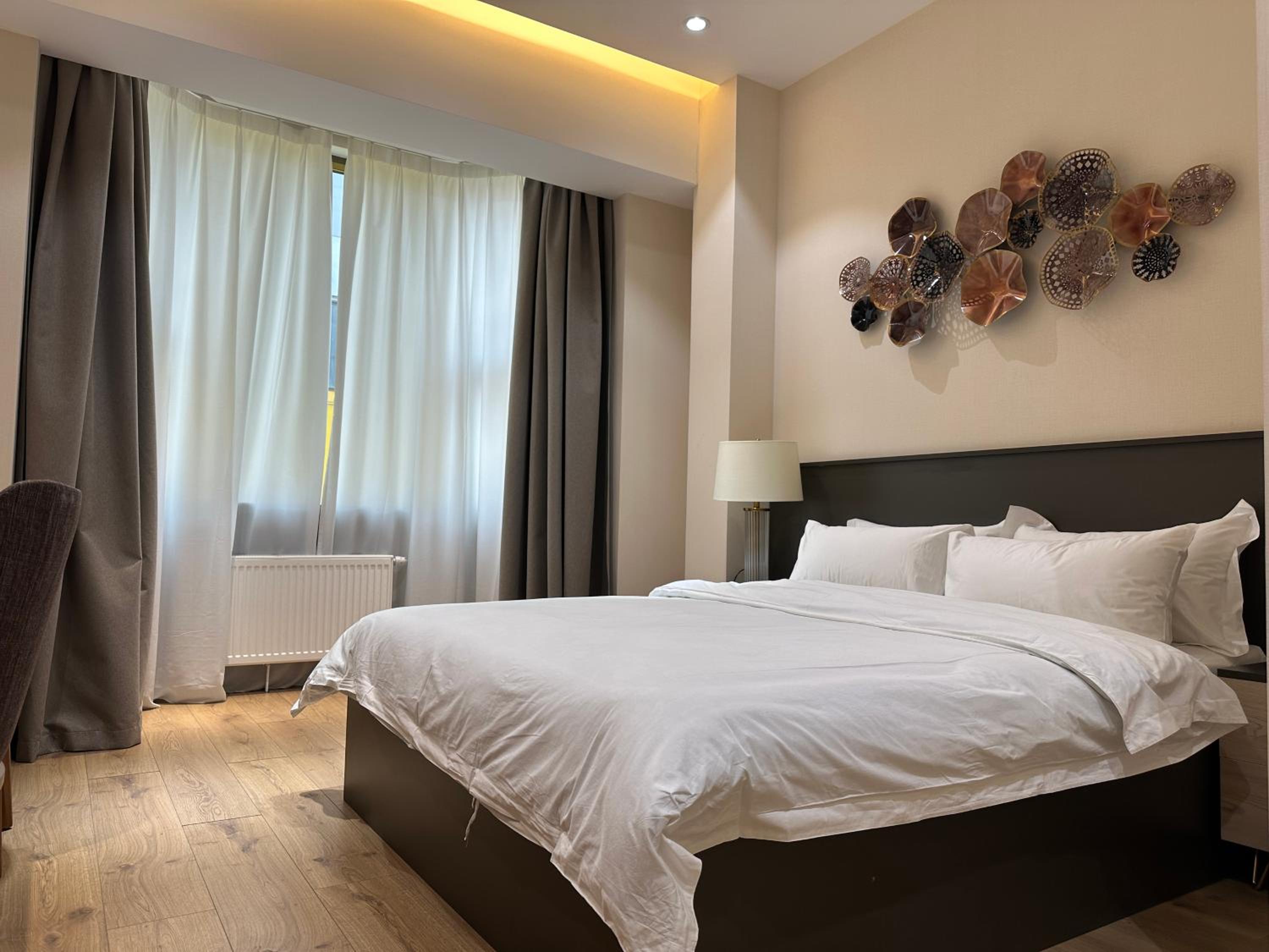 May Seven Hotel and Suites