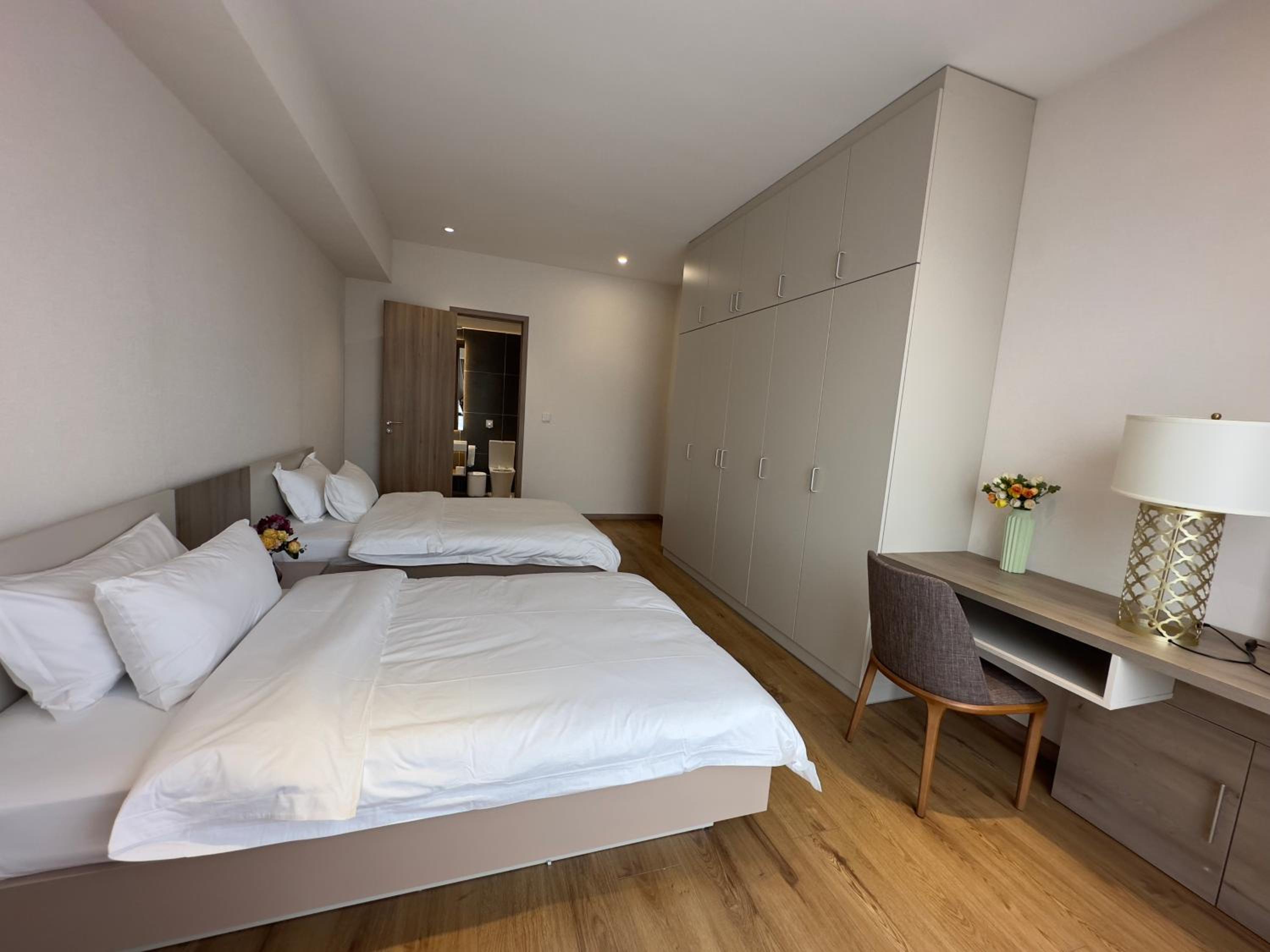 May Seven Hotel and Suites