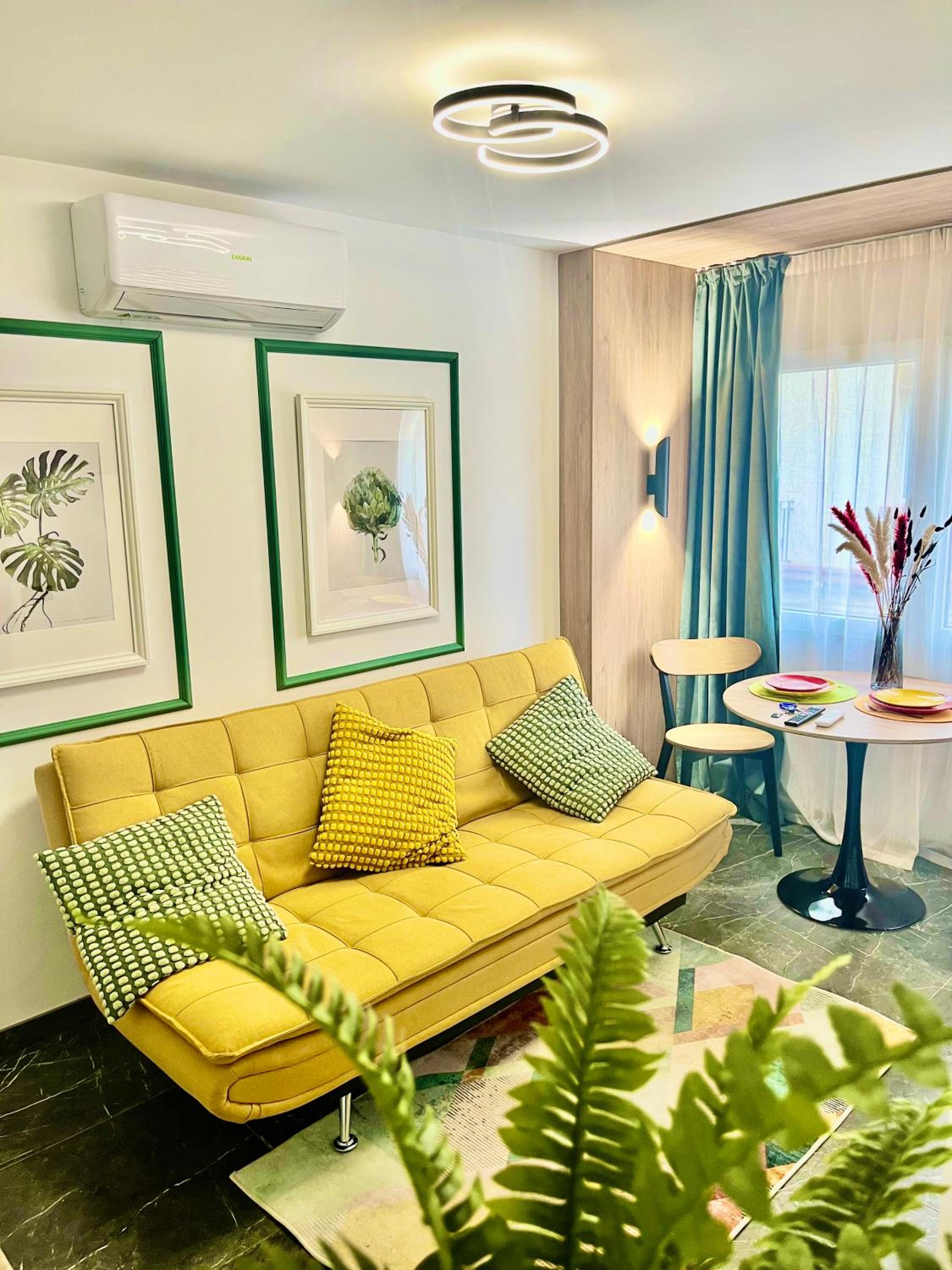 Alicante Centro Apartments with FREE PARKING
