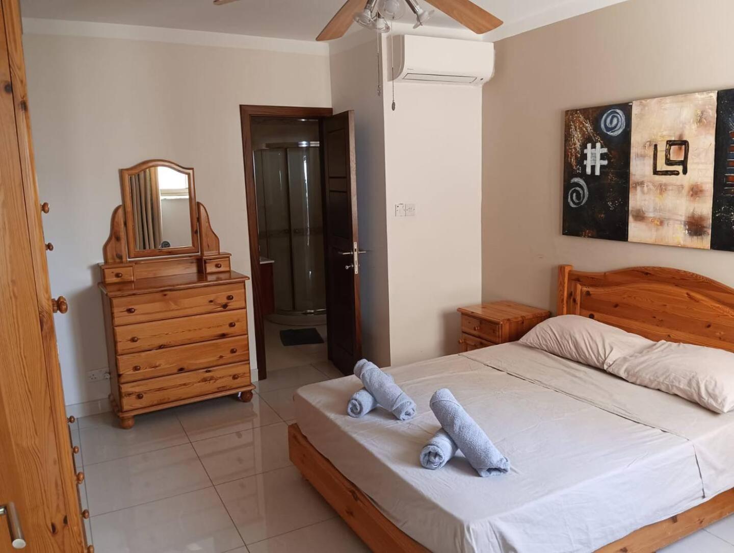 Cosy 3bedpenthouse In Bugibba By Homely photo 5
