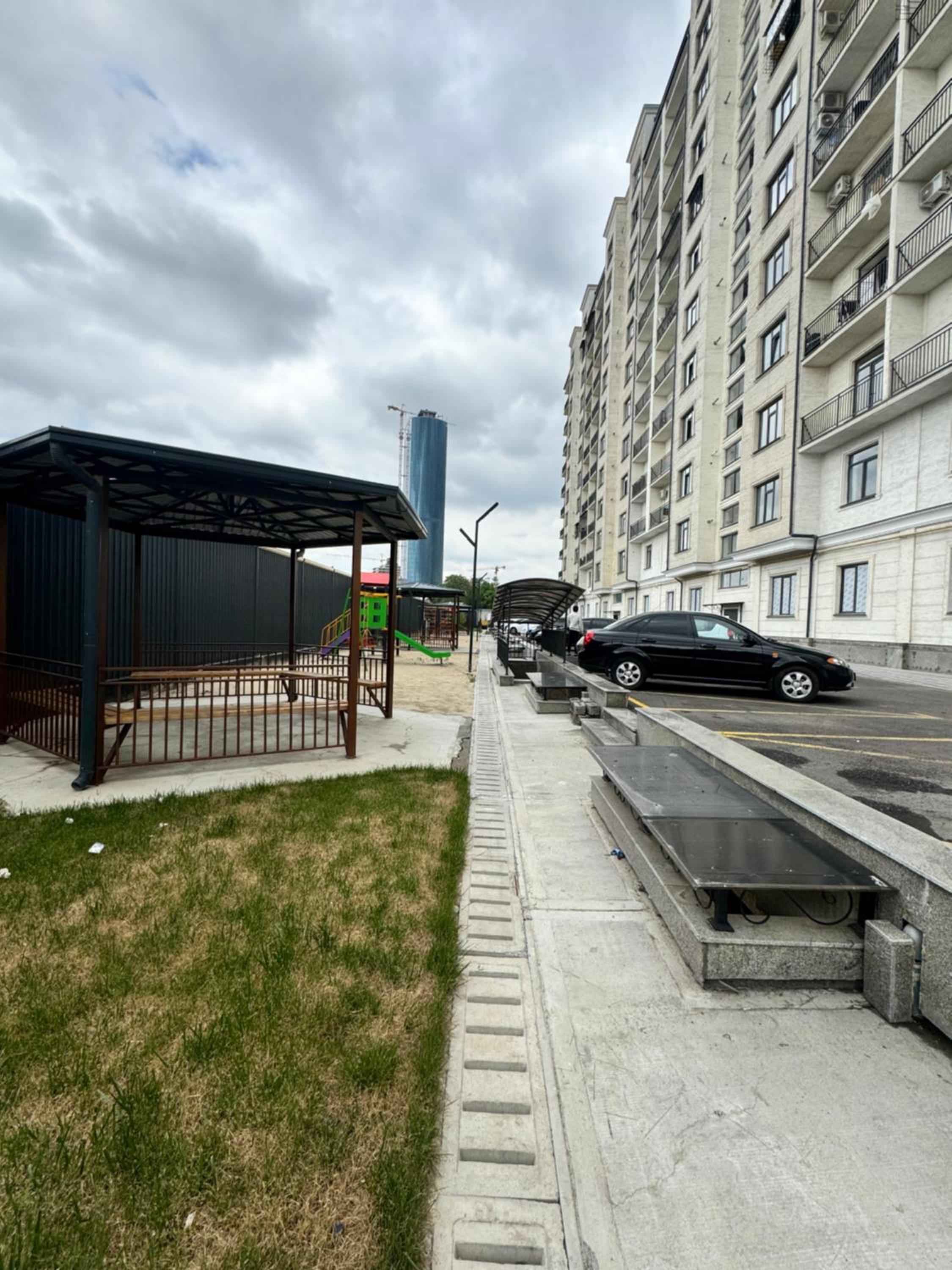 Airport Apartment