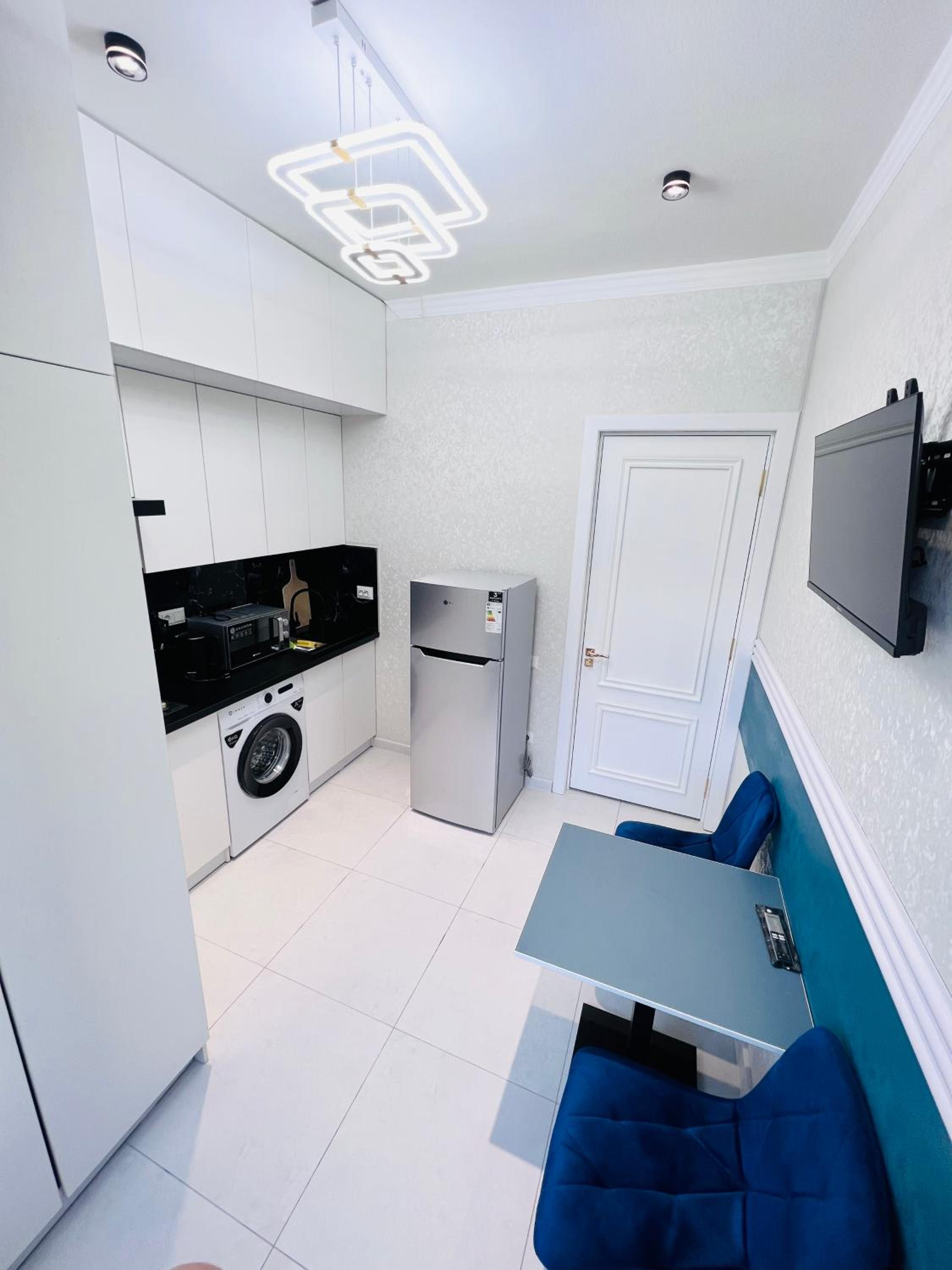 Airport Apartment
