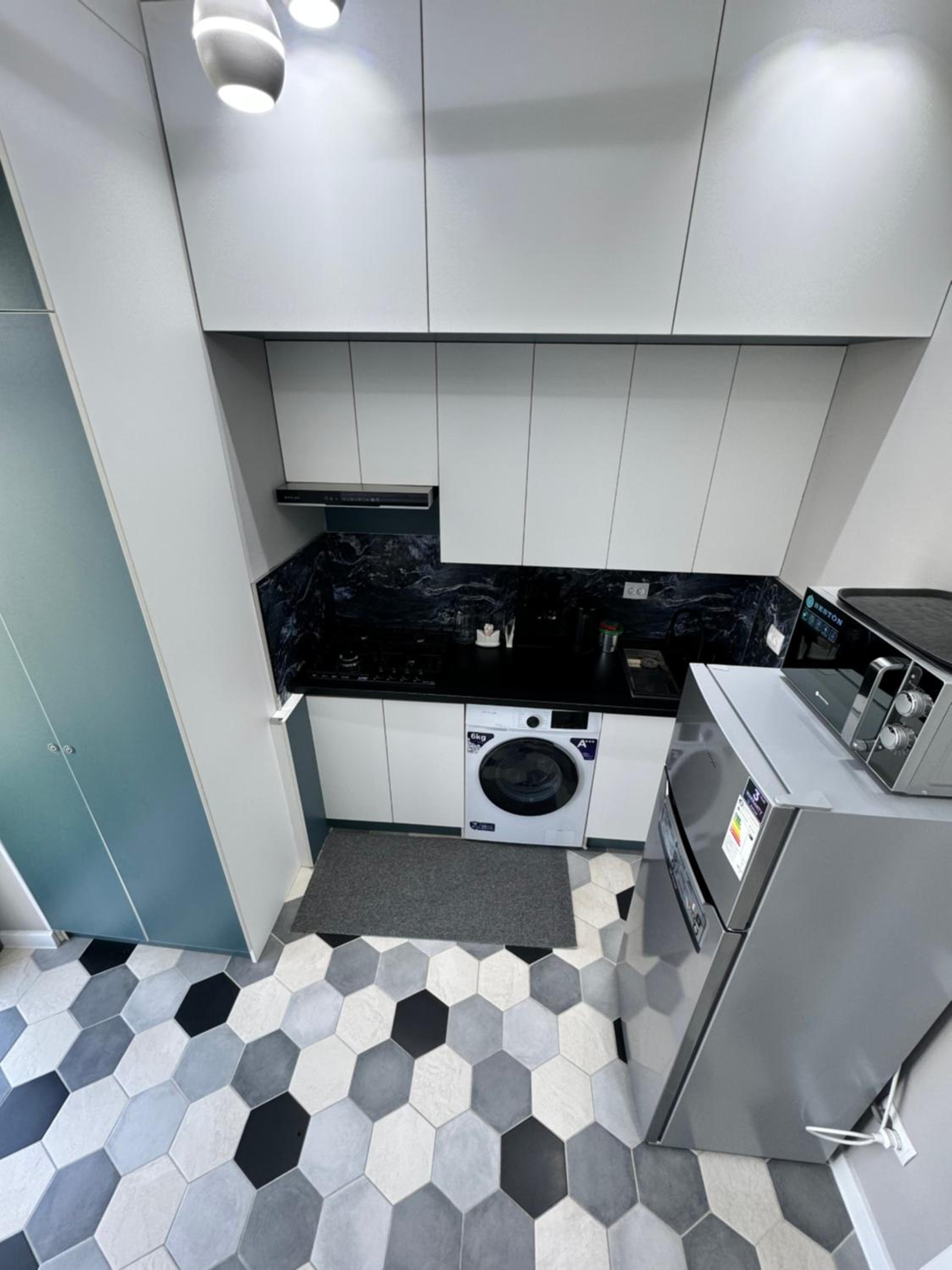 Airport Apartment