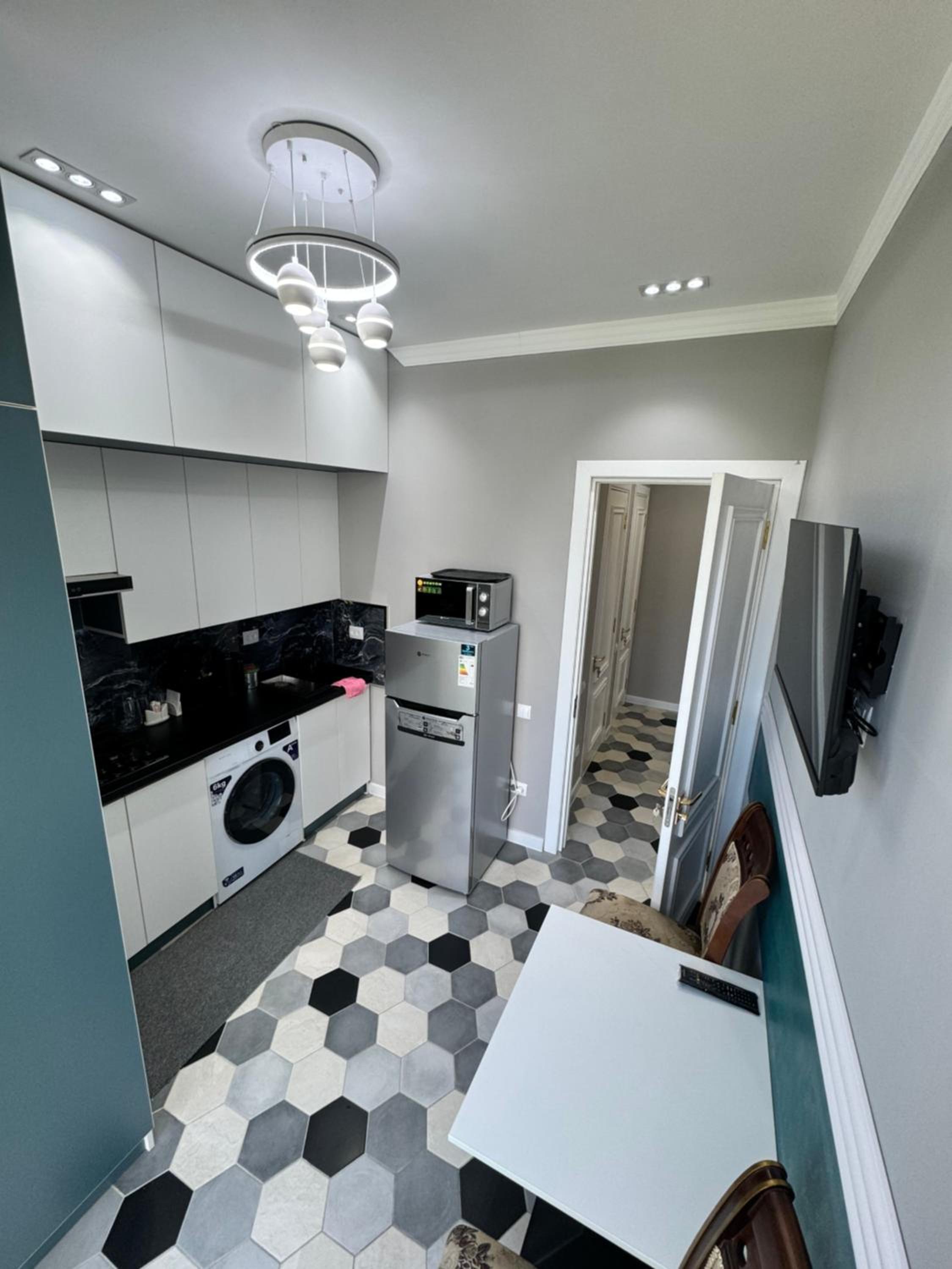 Airport Apartment