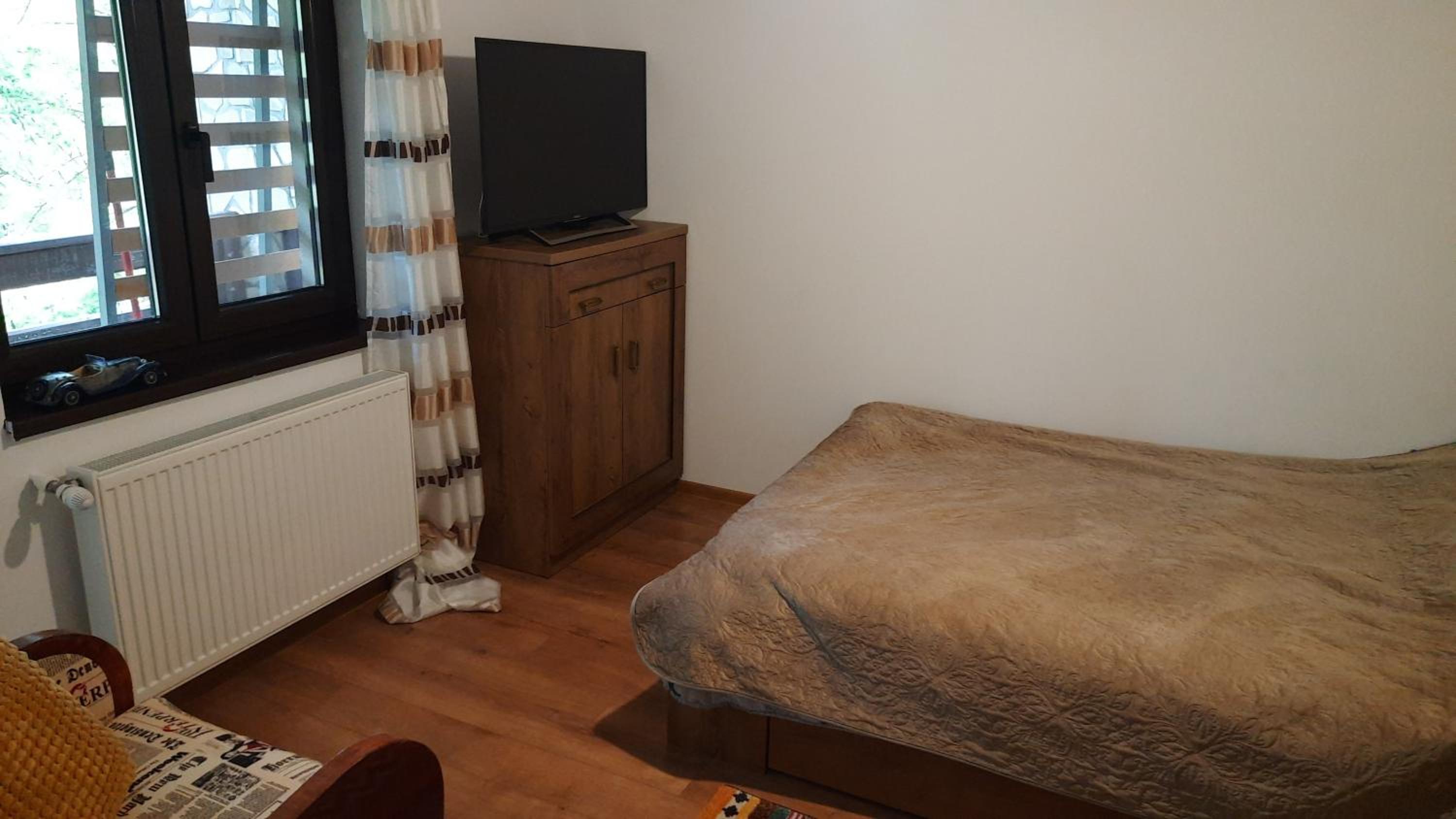 Casa Provița view 3