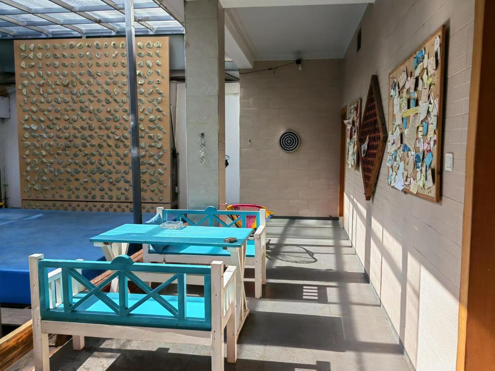 Lijiang Adventure Inn