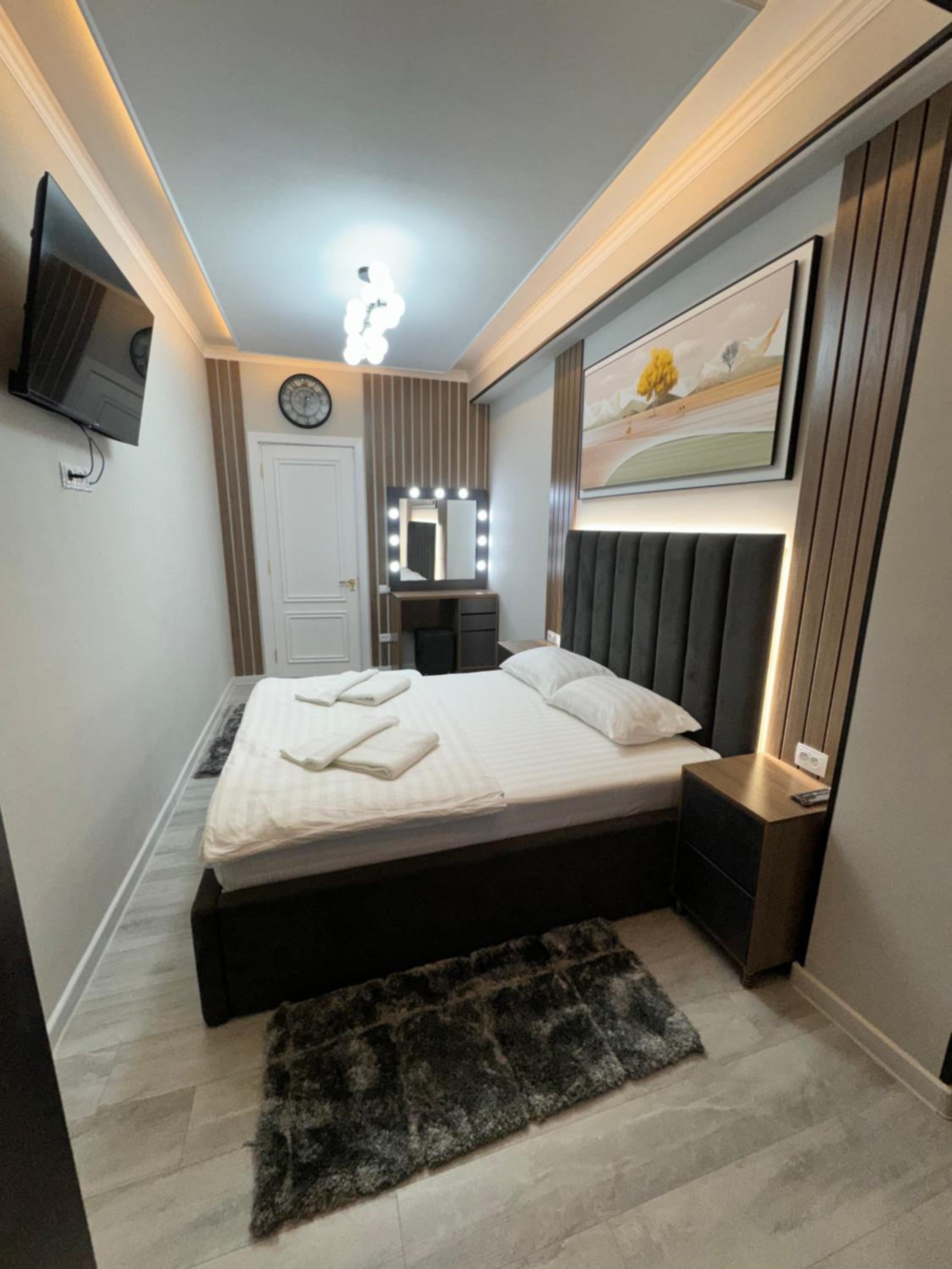 Airport Apartment