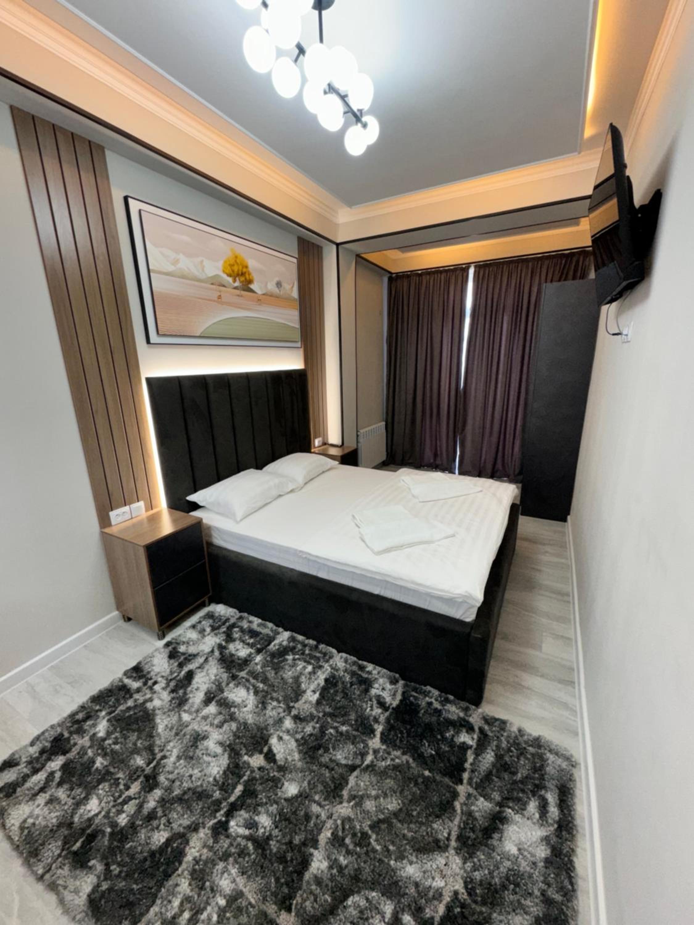 Airport Apartment