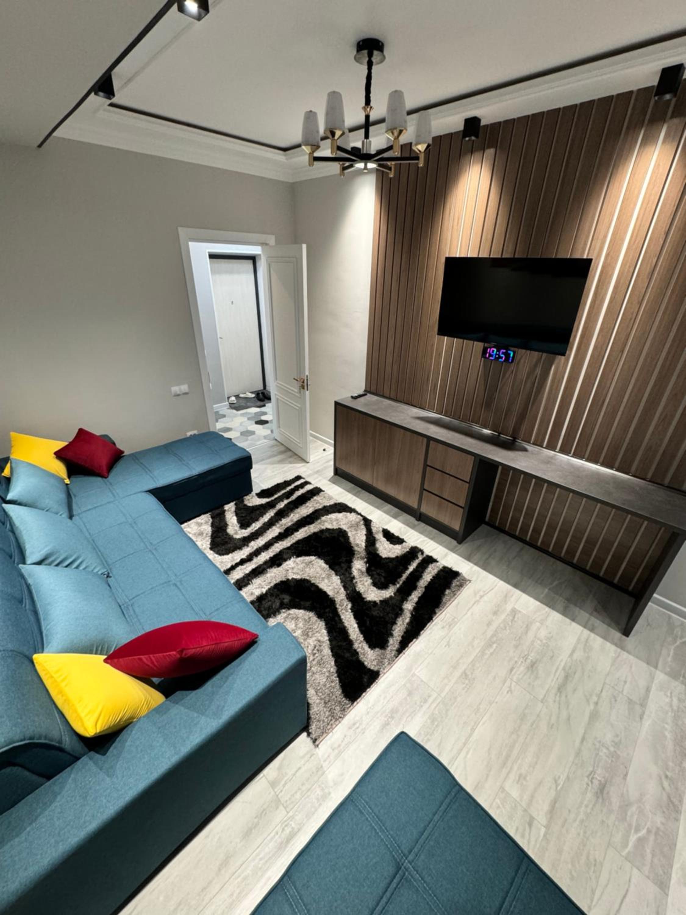 Airport Apartment