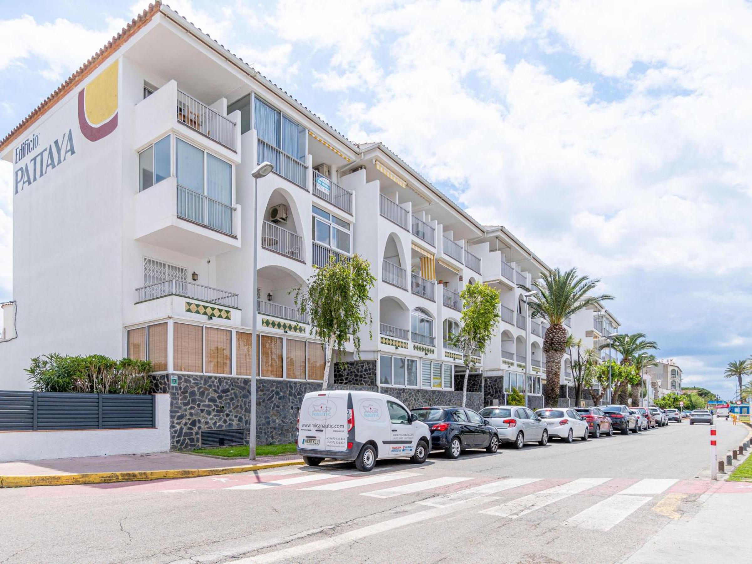 Apartamento con Parking y Vista al Canal - HISP-288-64 view 2