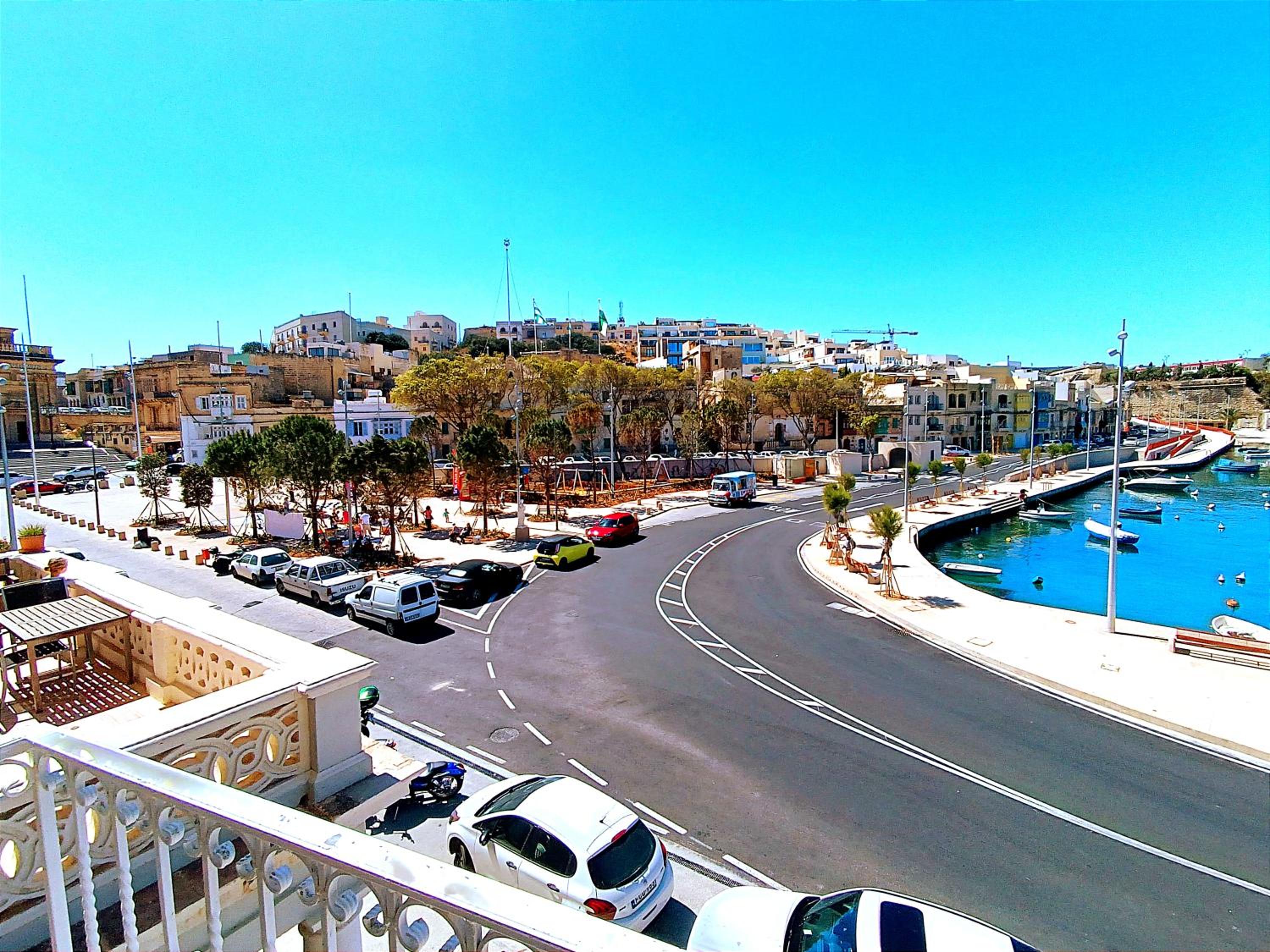 Beautiful large Sea Front Duplex Loft view 2
