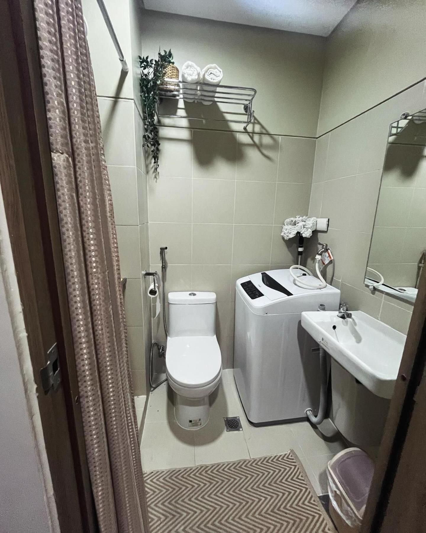 S Residences Condo Near MOA PICC Airport view 4