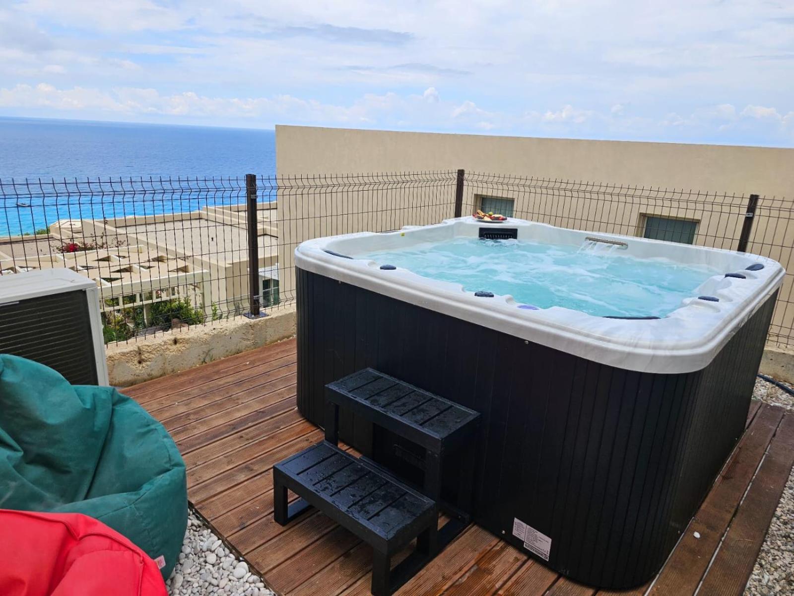 Palase Four C Jacuzzi apartment 157-D GC photo 2