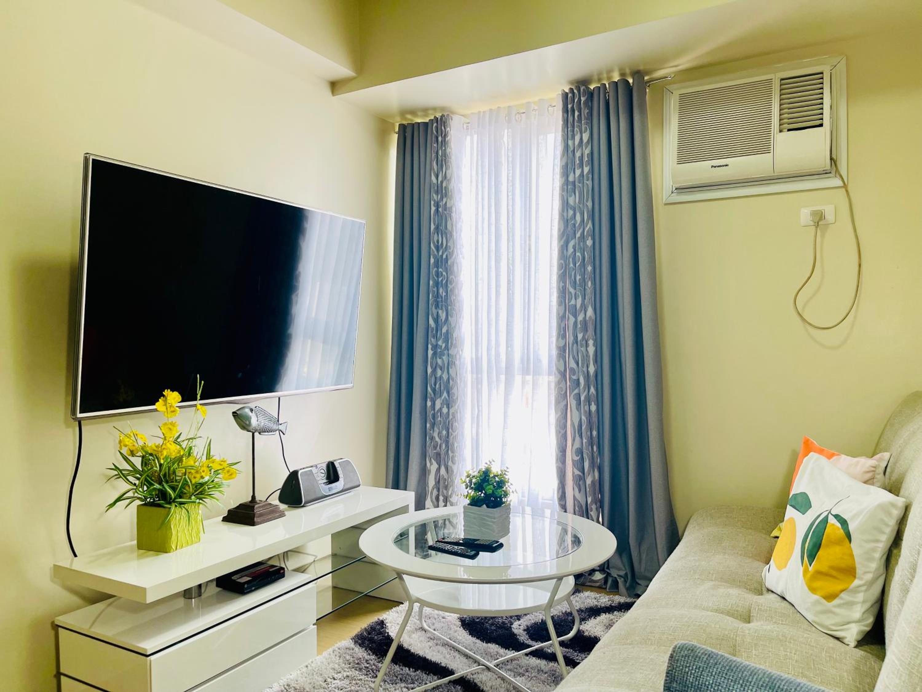 Cozy 1-Bedroom at Centrio Towers beside Ayala Mall