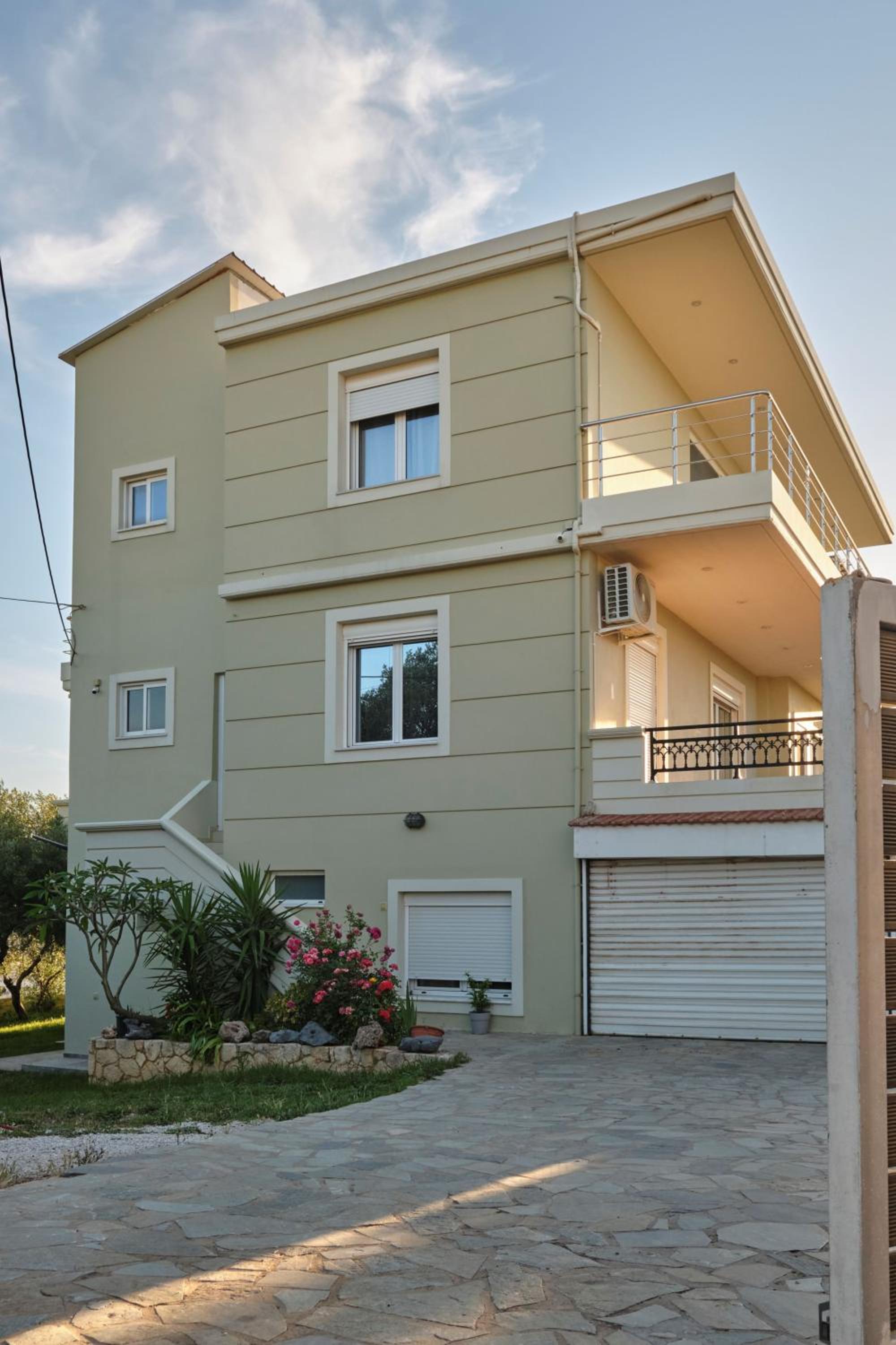My AVRA, home in Agioi Apostoloi Chania