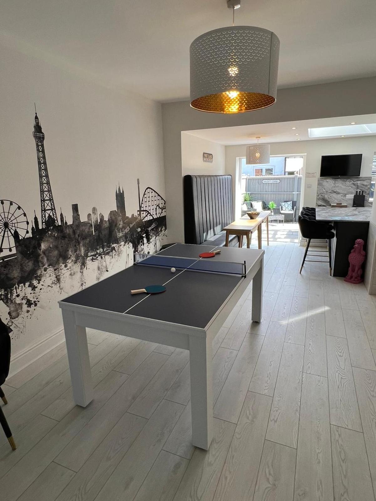 Hotel Beachside Suites - HOT TUB - Image 1