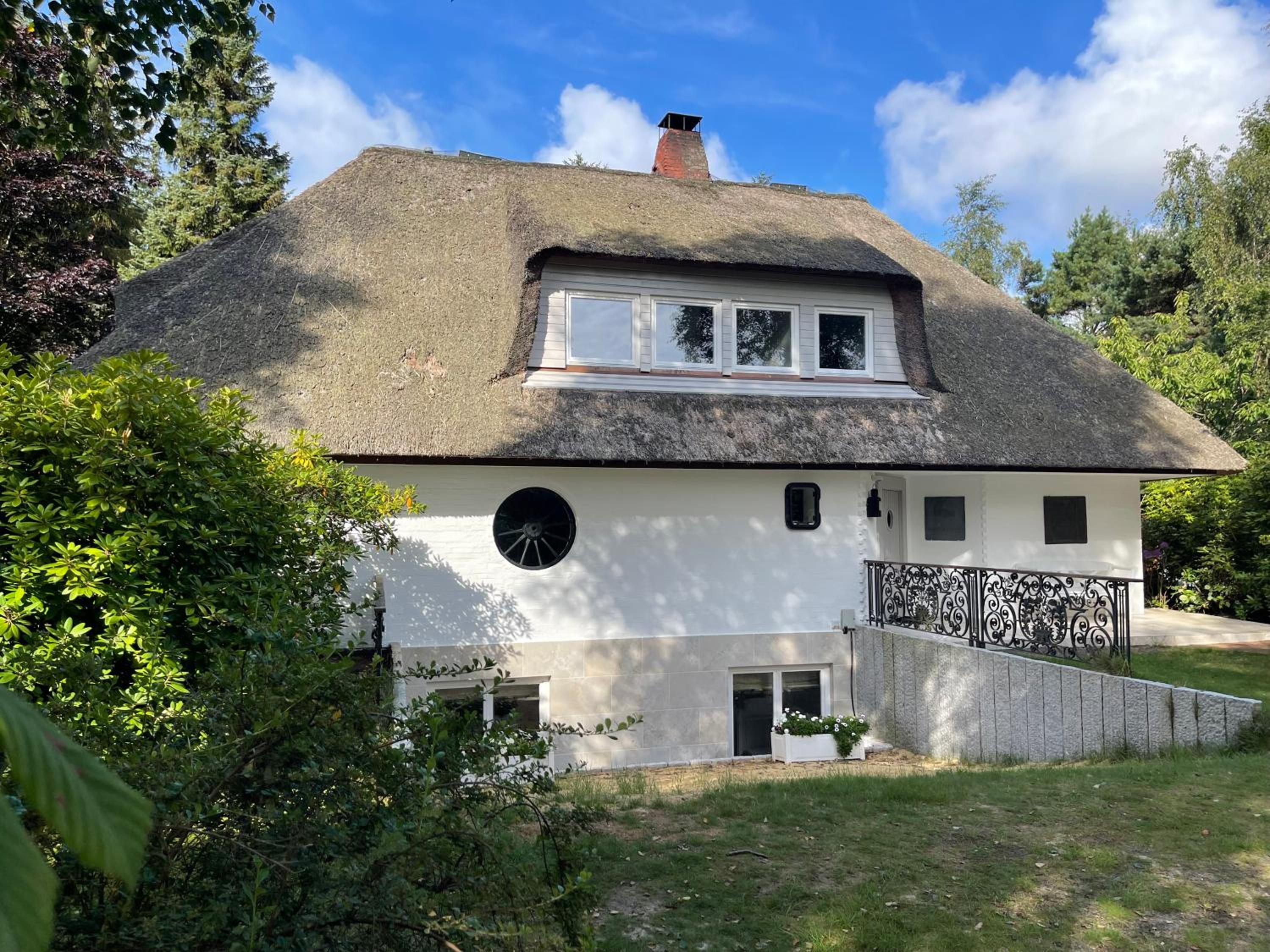 VILLA HANSJÖRG FELMY