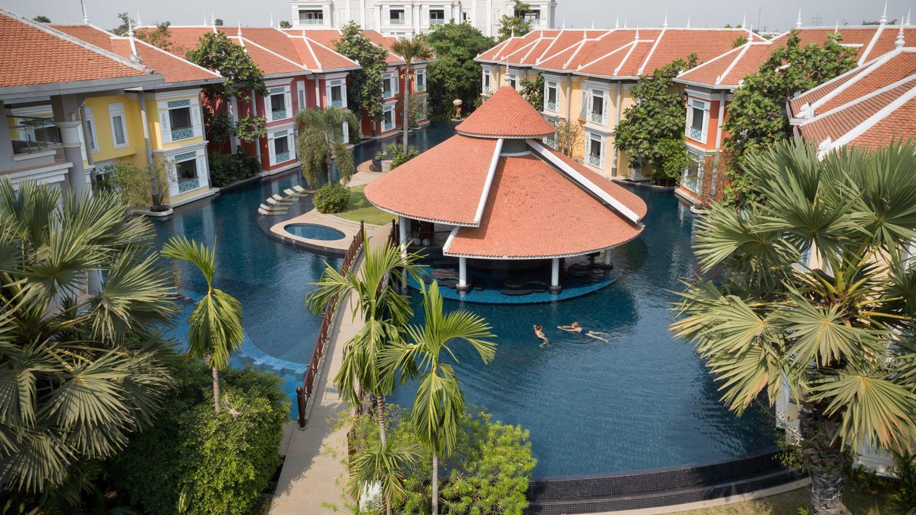 The Royal Family Suites by Memoire Palace Resort & Spa