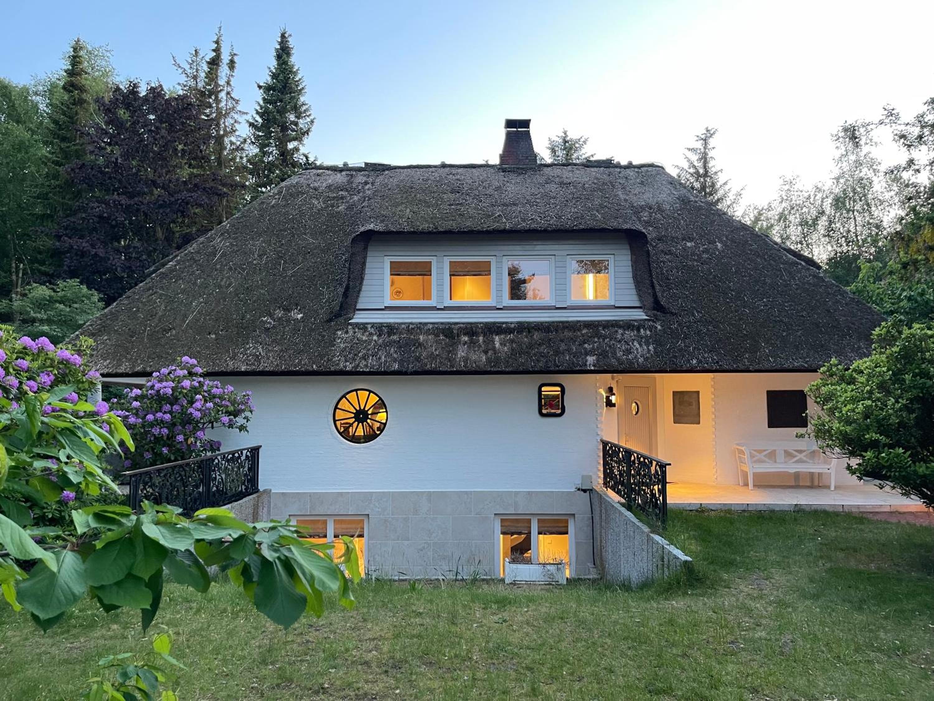 VILLA HANSJÖRG FELMY