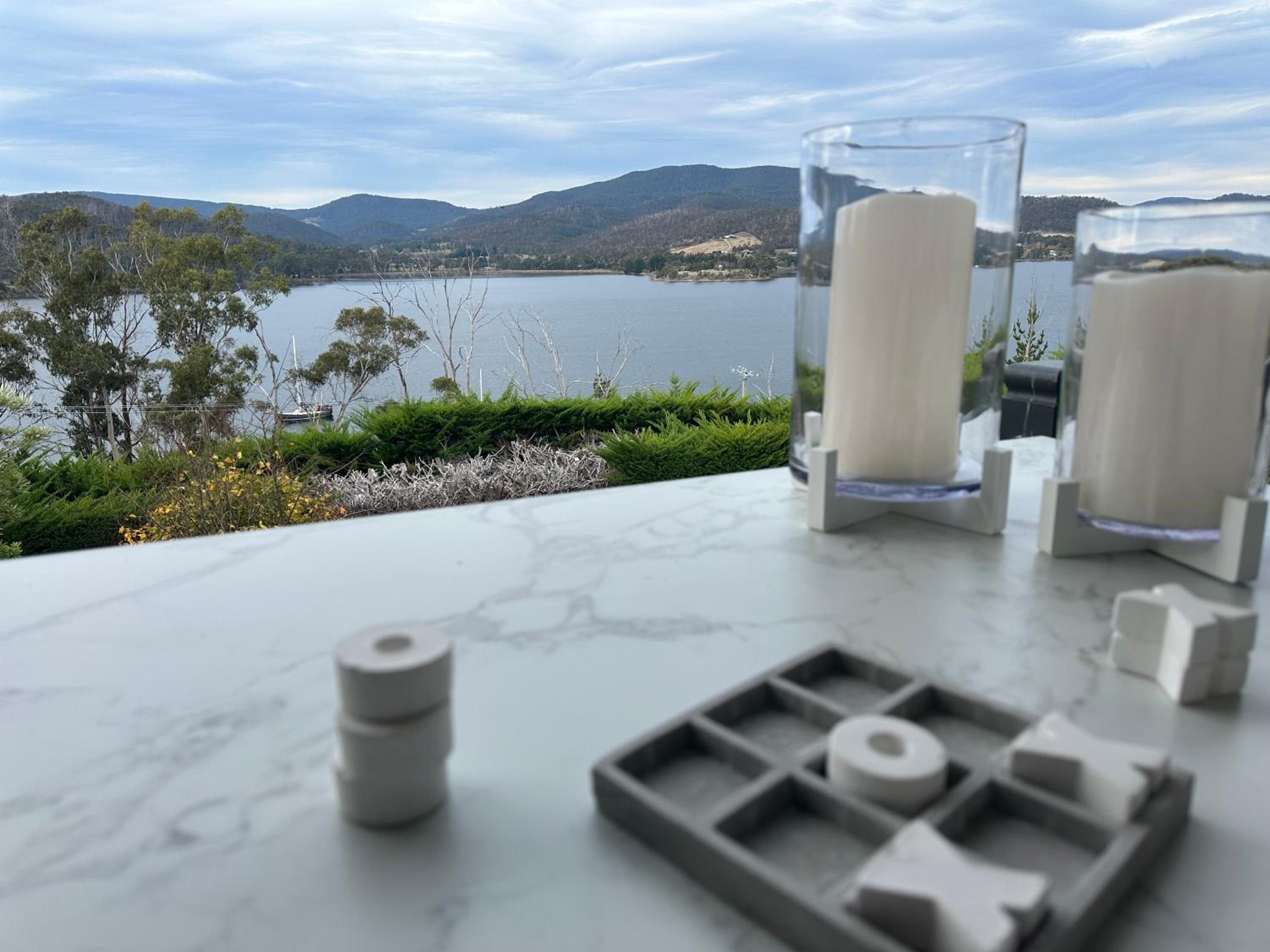Woodland Bay Retreat-Hot tub,Sauna and Bayview Retreat