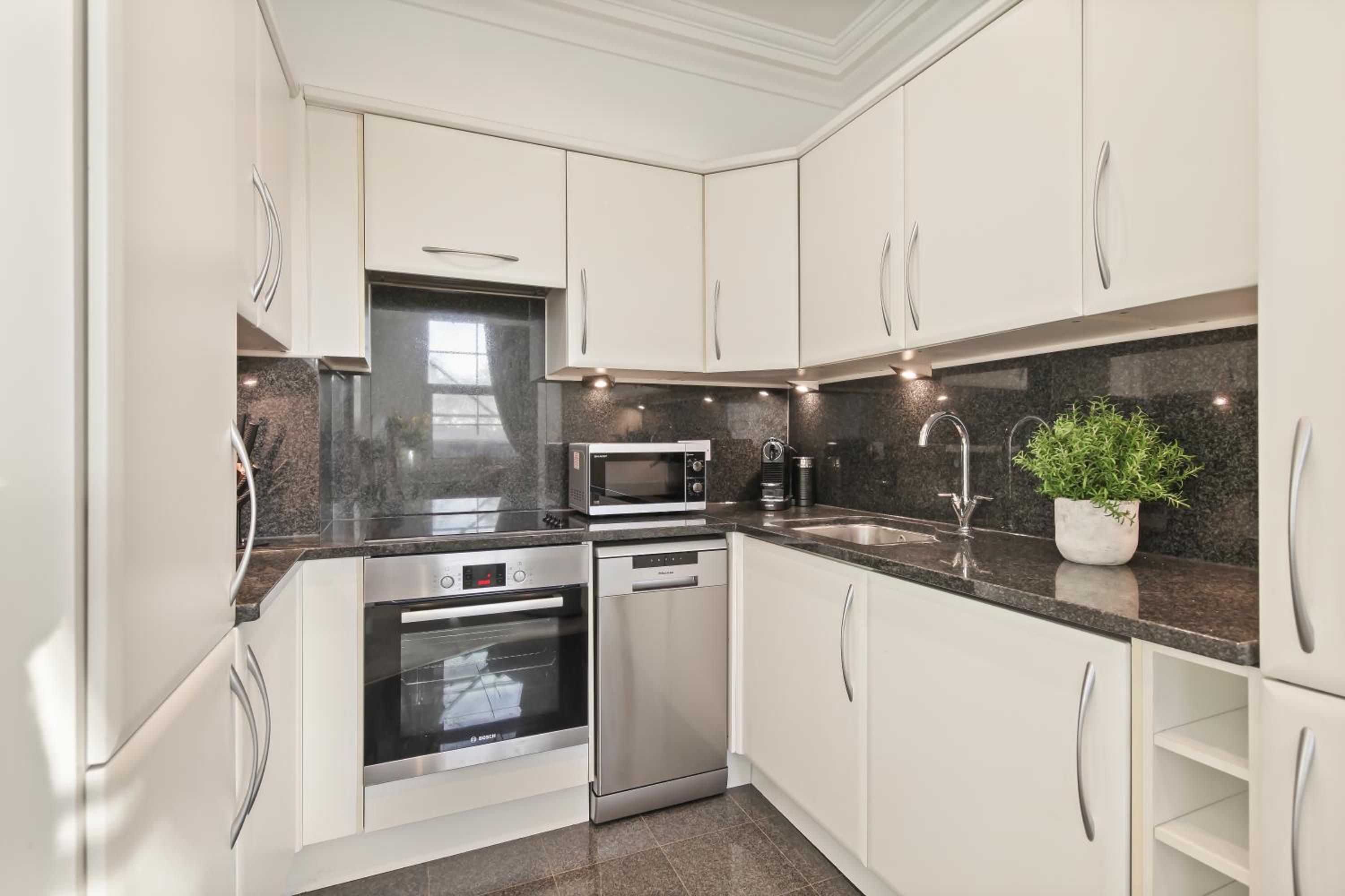Park Lane Apartment