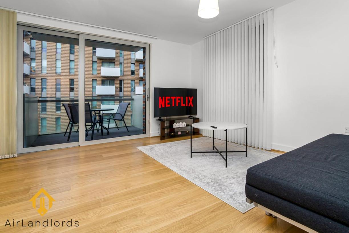 Exclusive 2 Bedroom Flat in Bromley By Bow