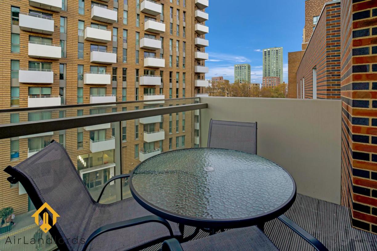 Exclusive 2 Bedroom Flat in Bromley By Bow