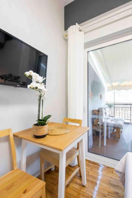 Elegant studio next to Acropolis 2