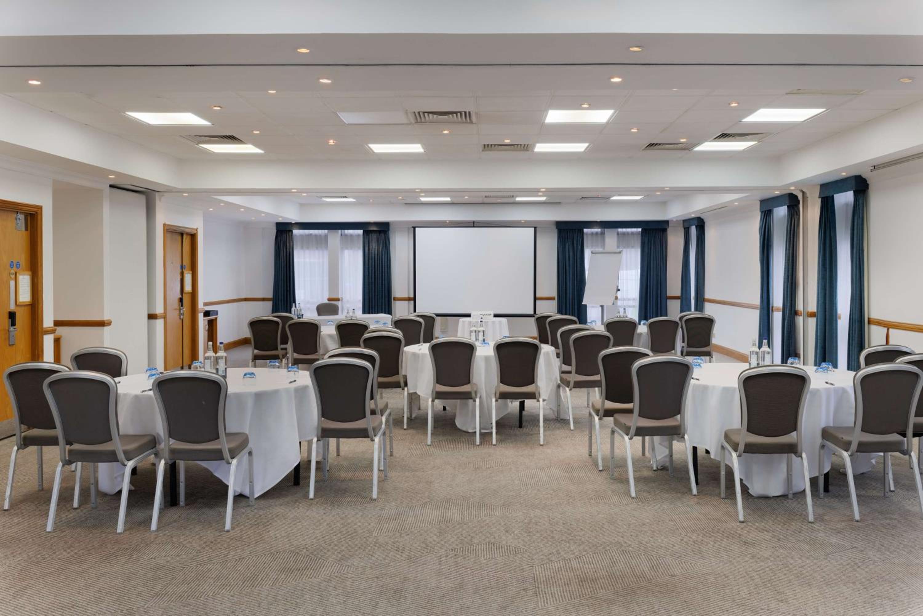Leicester Vacations - Hilton Leicester Hotel - Property Image 5
