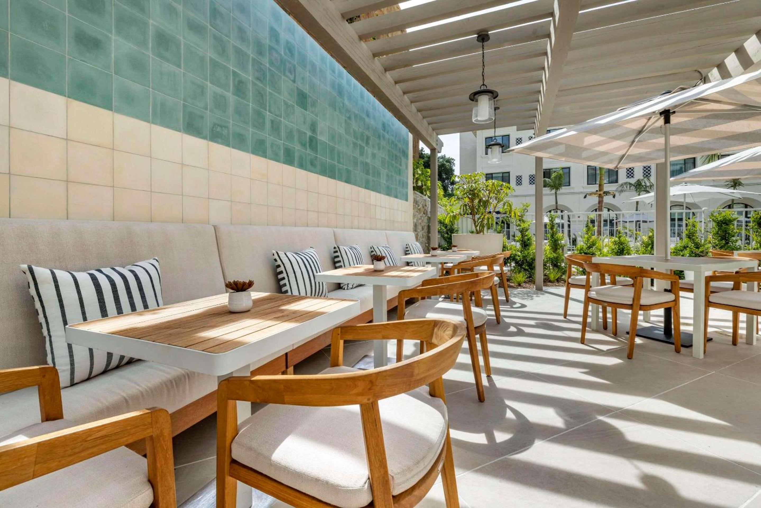 Cambria Hotel Calabasas - Malibu - Property Image 2