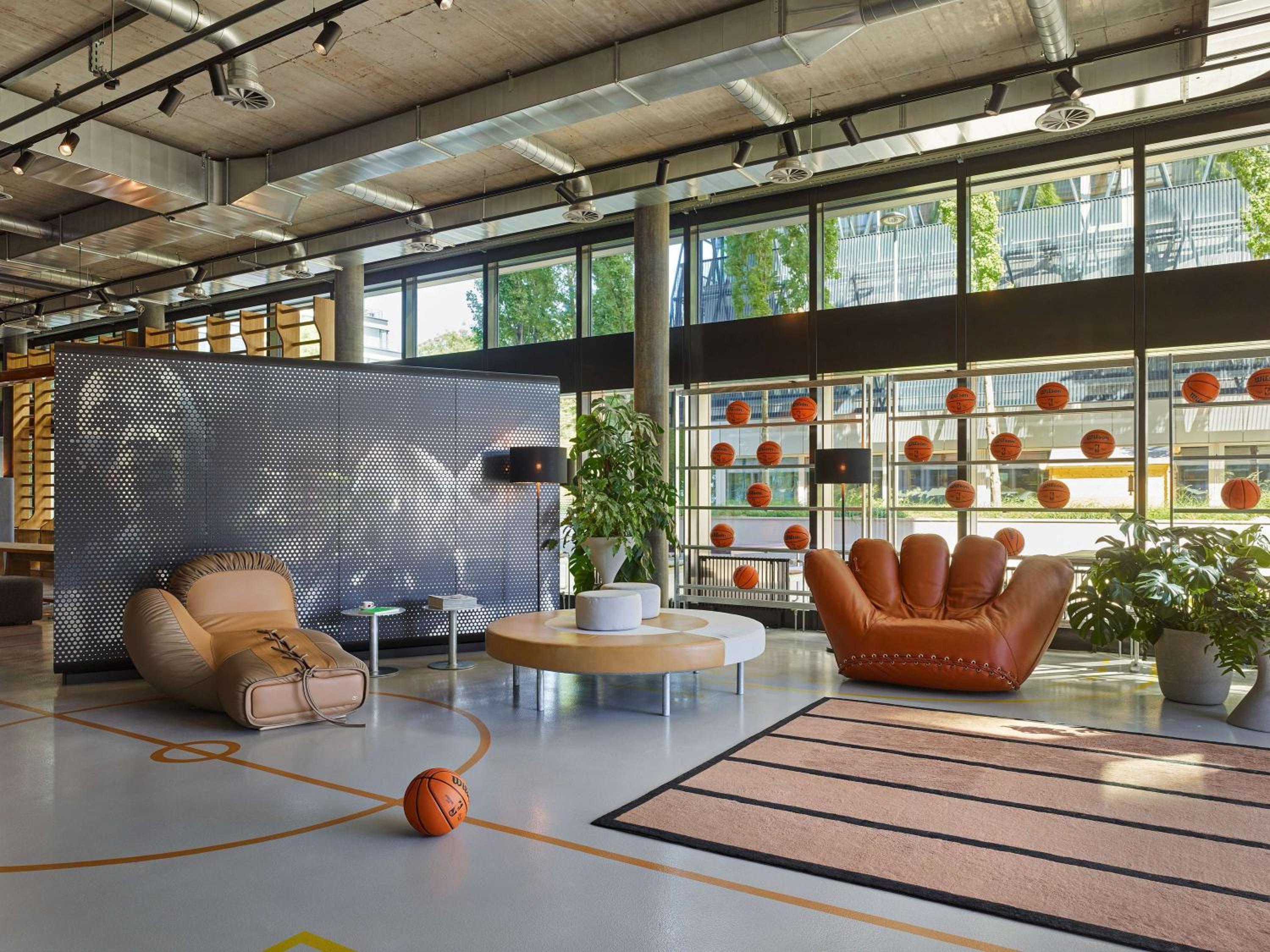 Hotel 25hours Hotel Zürich West - Image 1