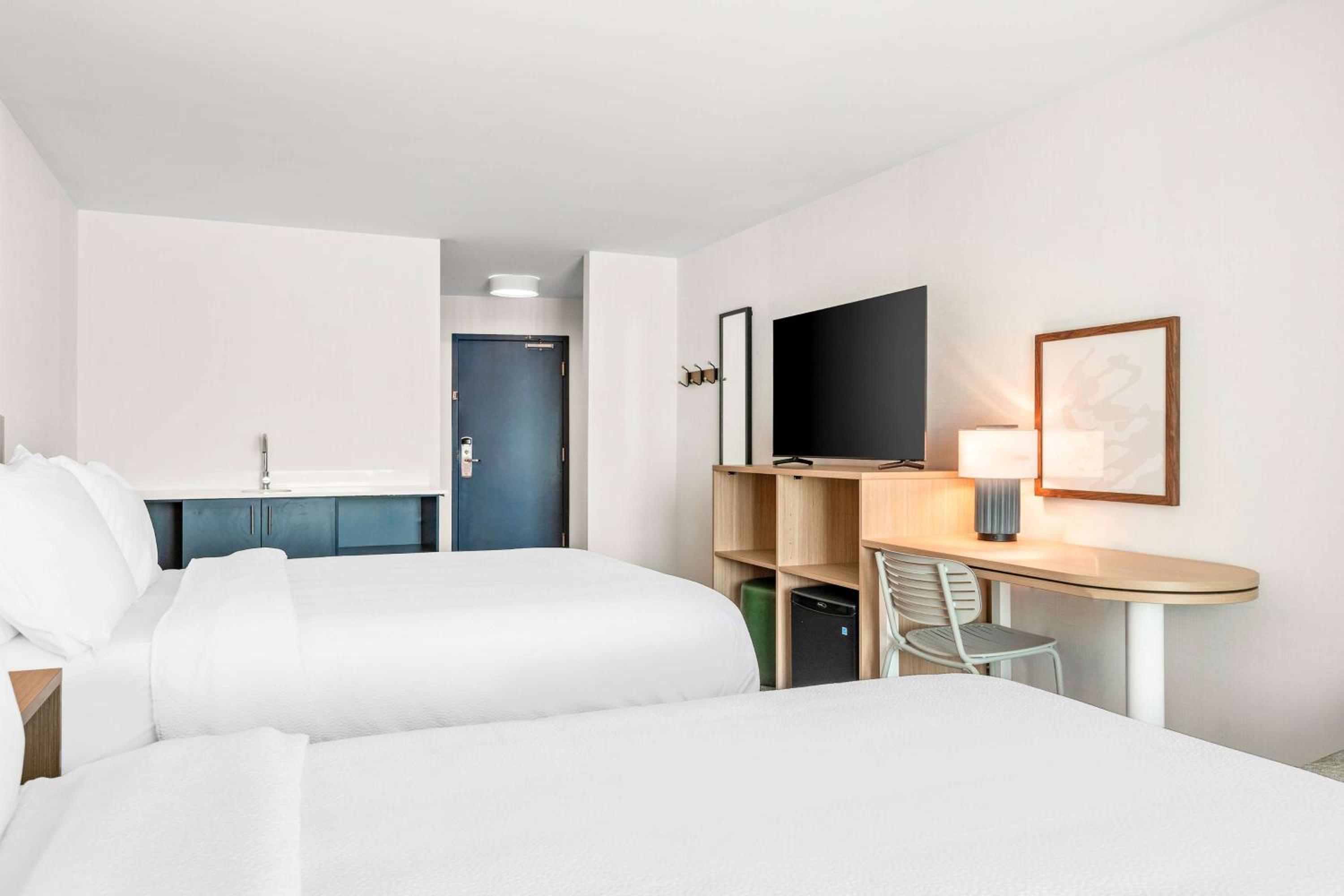 Spark By Hilton Exton - Property Image 1