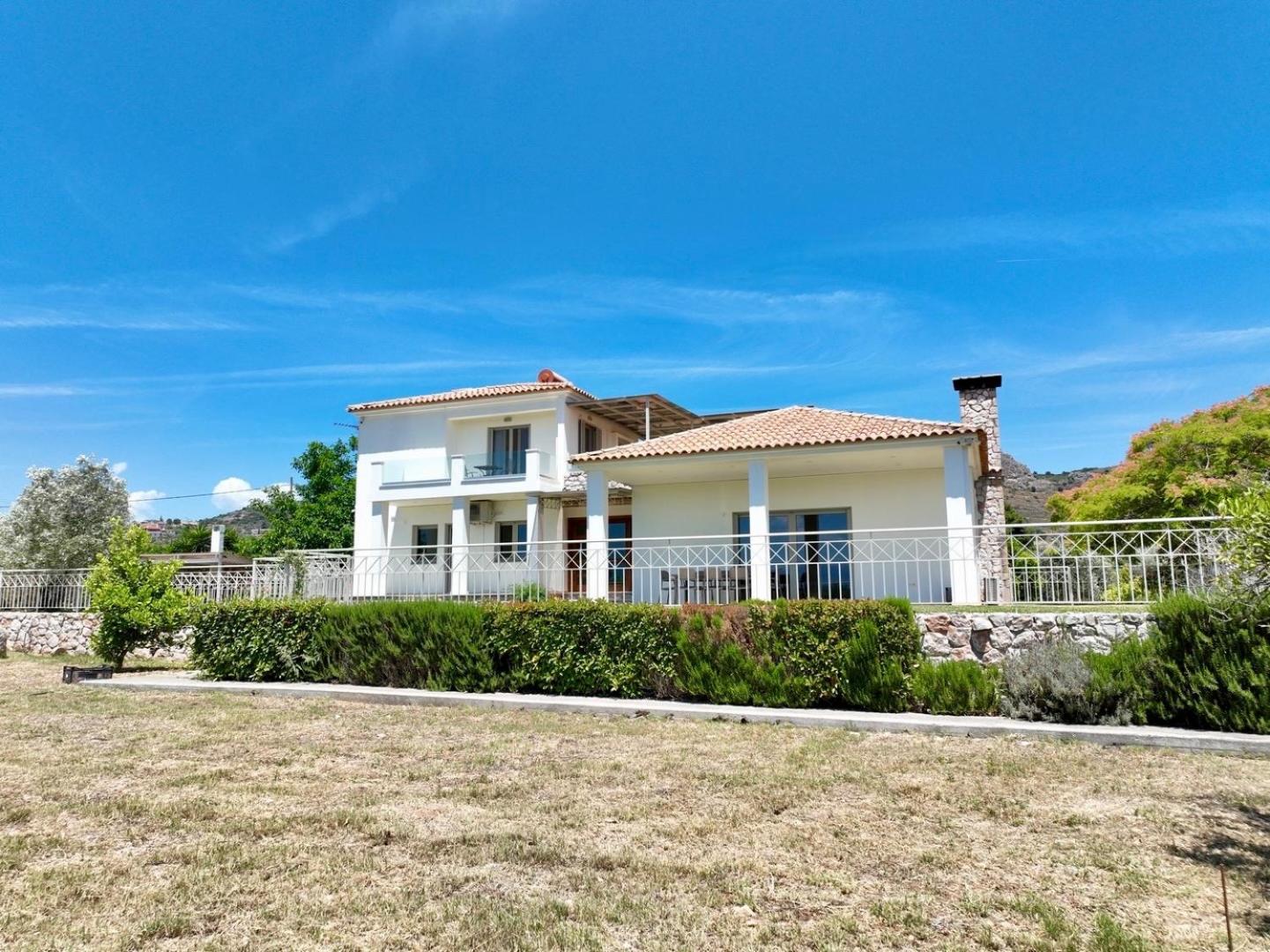 Villa Vakoufia