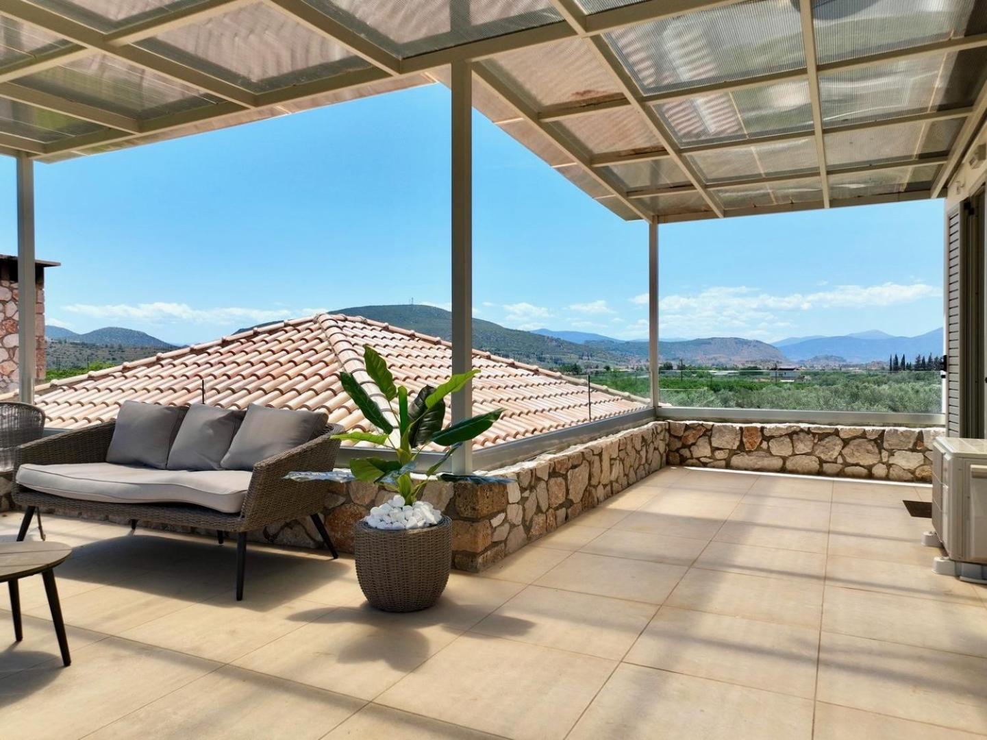 Villa Vakoufia