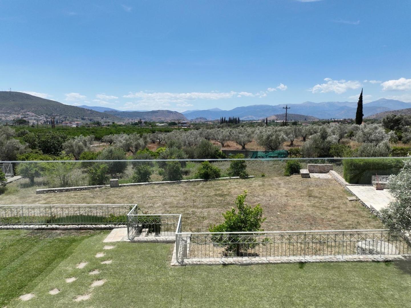 Villa Vakoufia