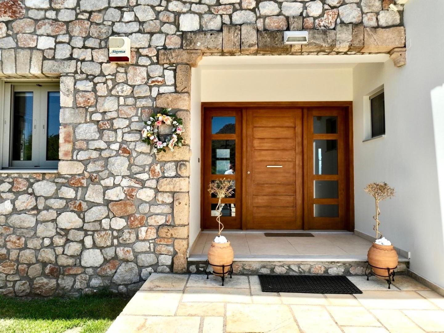 Villa Vakoufia