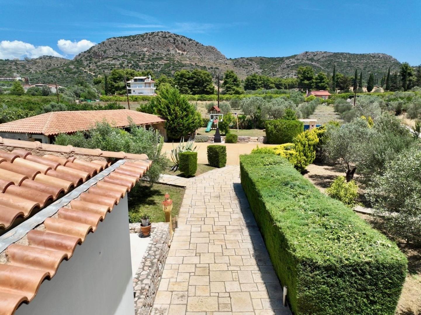 Villa Vakoufia