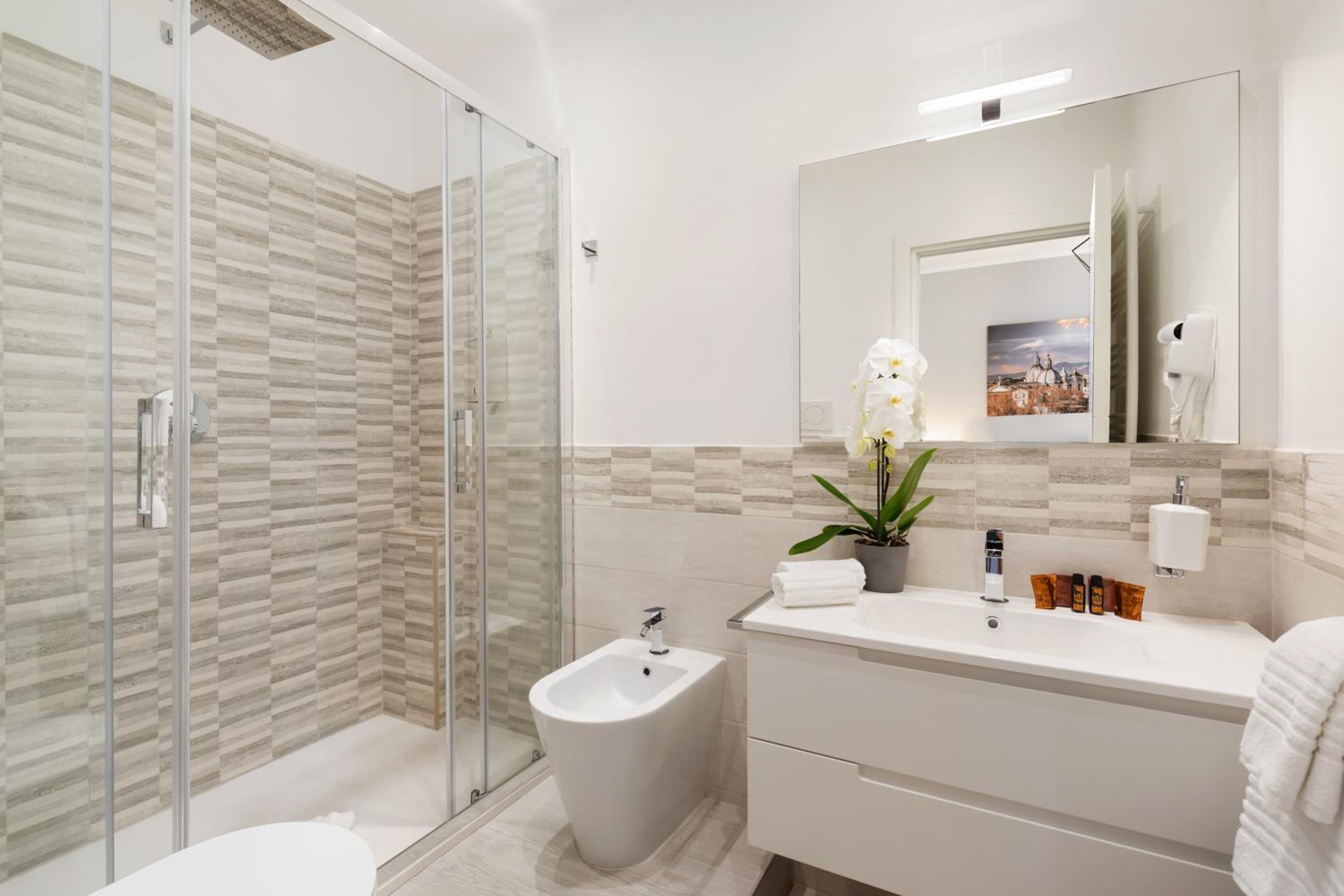 Clodio Welcome - 5 camere arredate con bagno interno - zona comune - condizionatori -