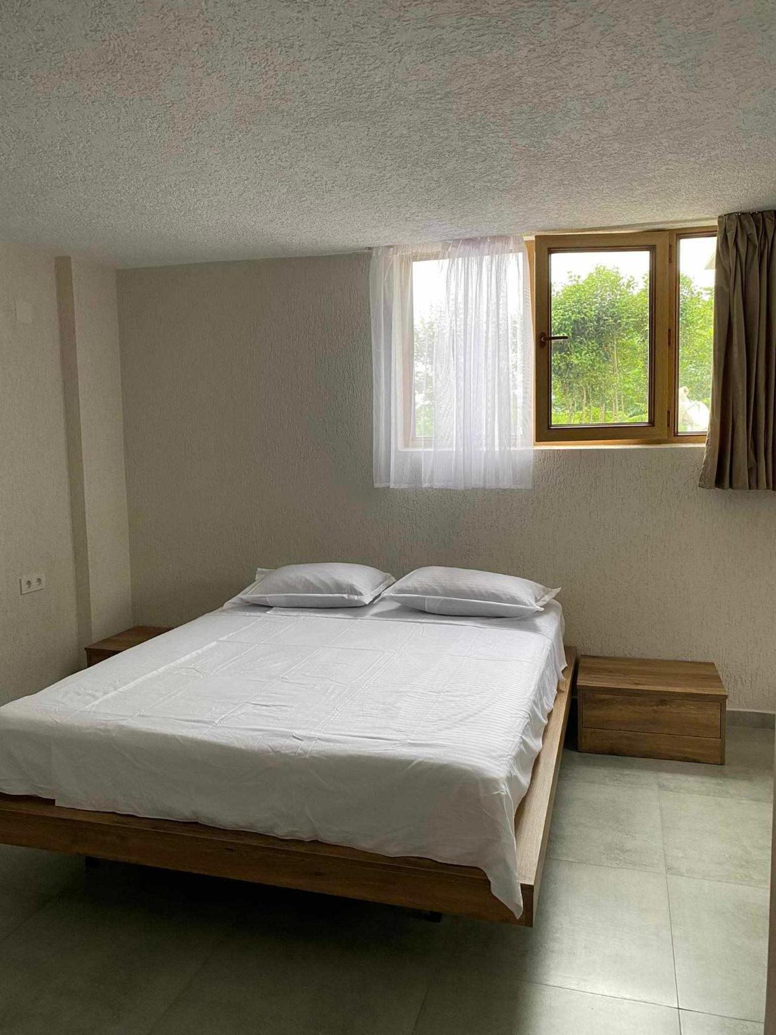 Hotel Barbare