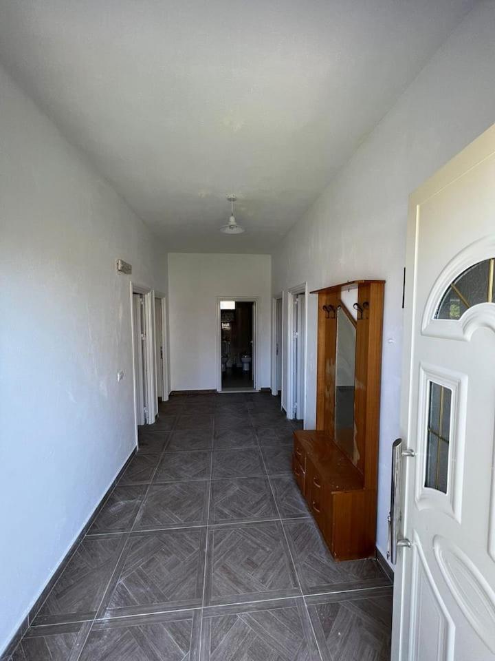 Xhuljan apartament